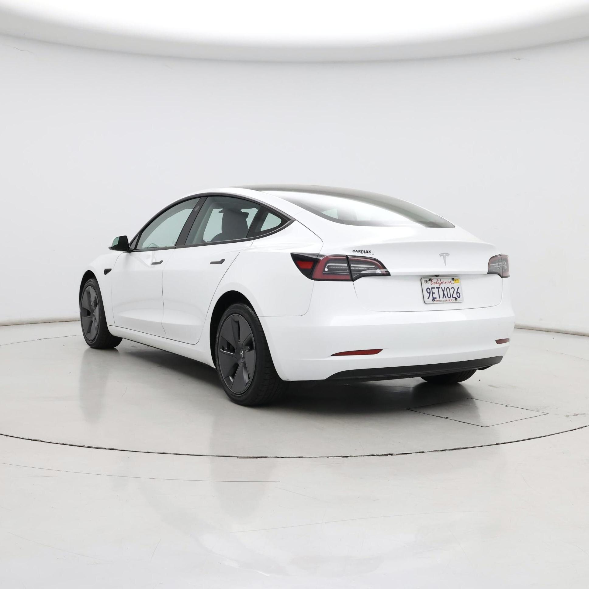 Thumbnail: 2023 Tesla Model 3 - 2