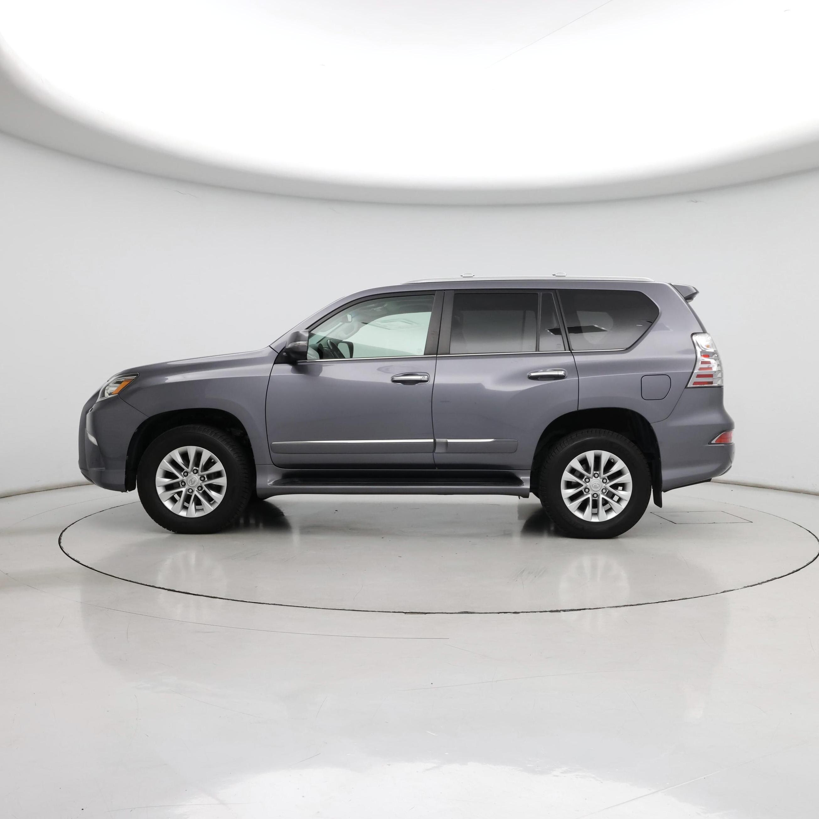 Thumbnail: 2019 Lexus GX - 3