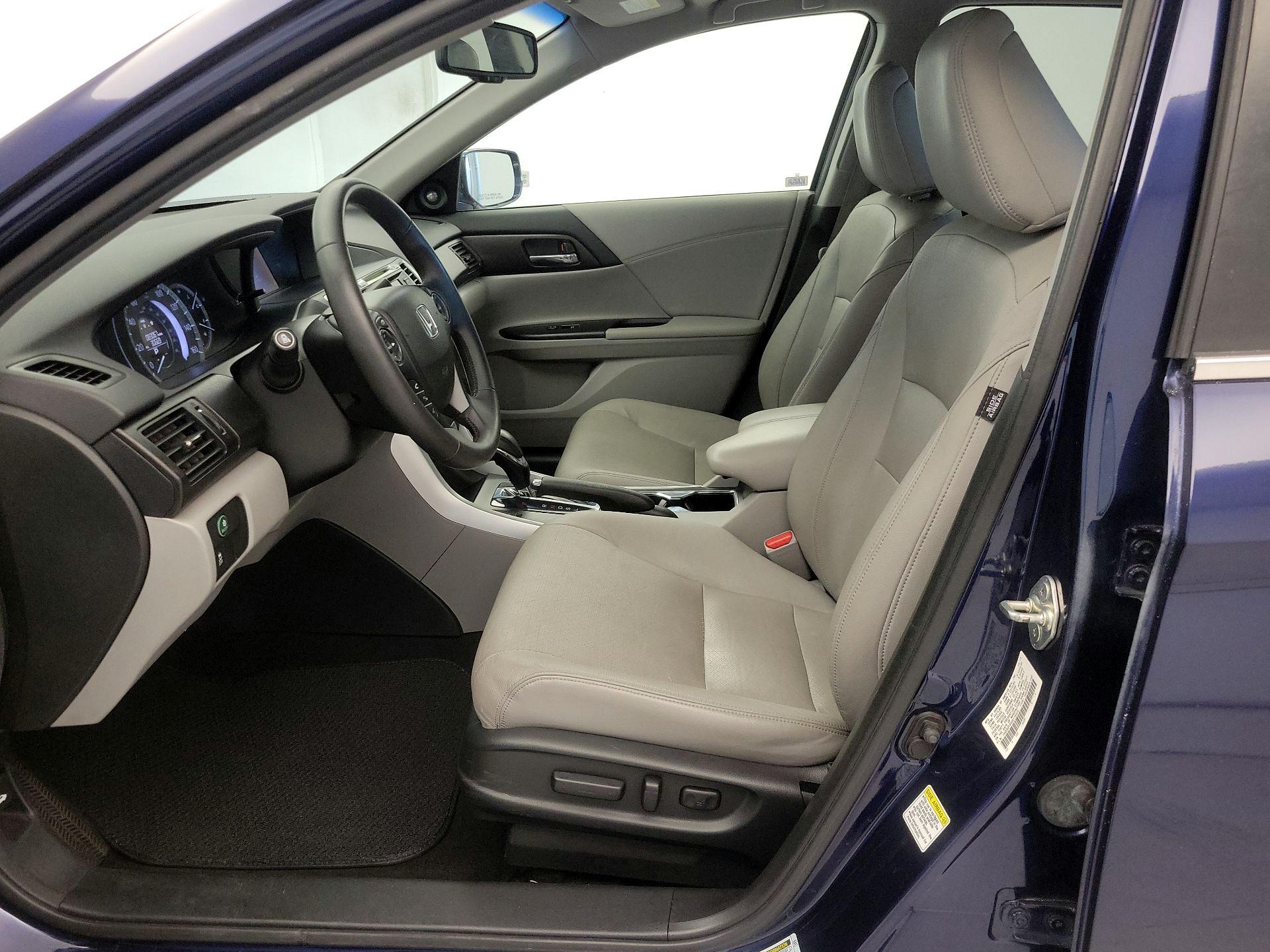 Thumbnail: 2013 Honda Accord - 11