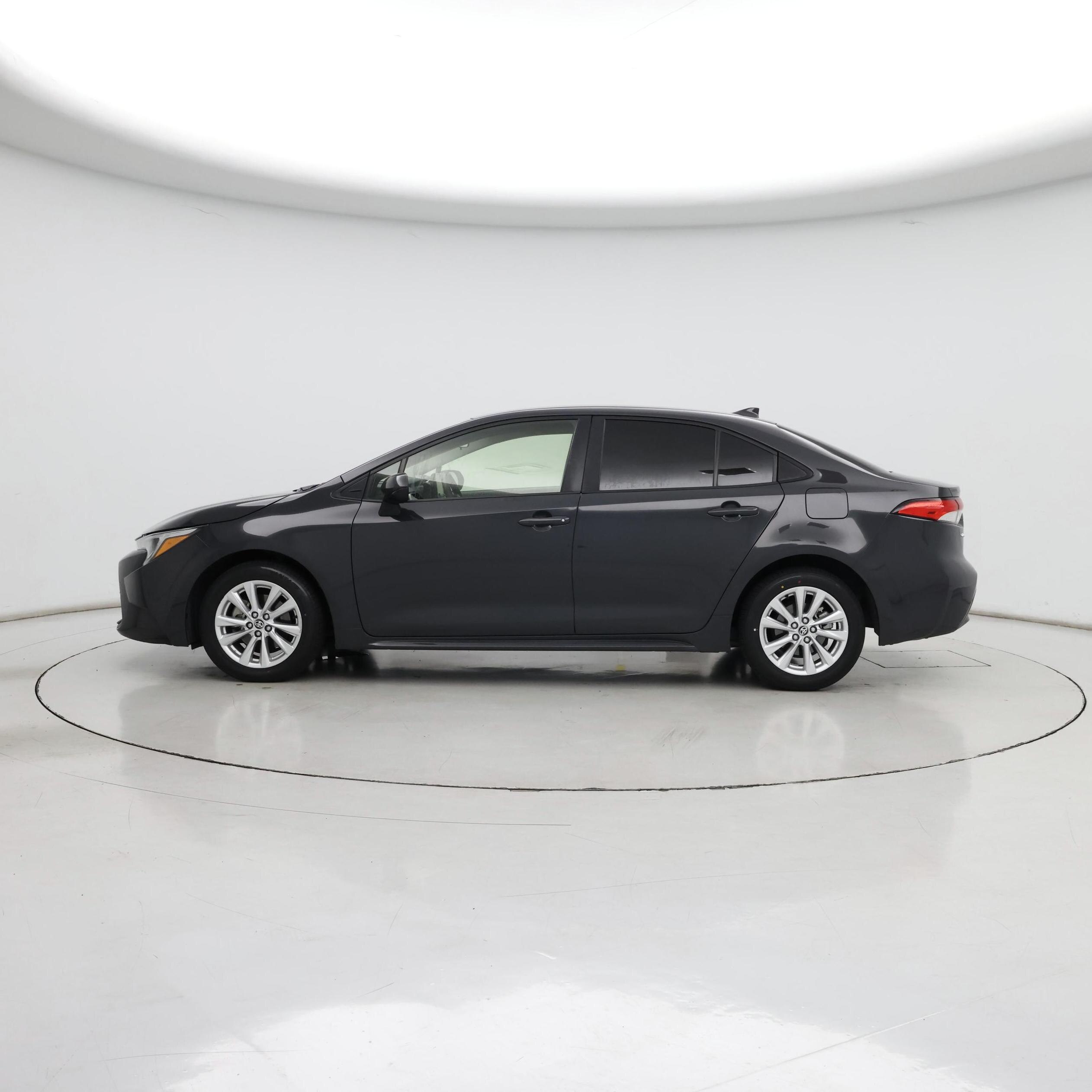 Thumbnail: 2024 Toyota Corolla - 3
