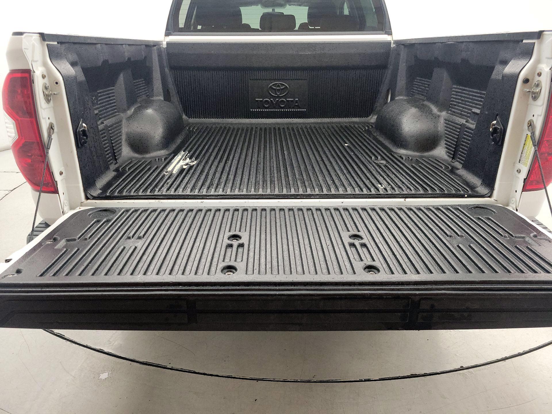 Thumbnail: 2015 Toyota Tundra - 20