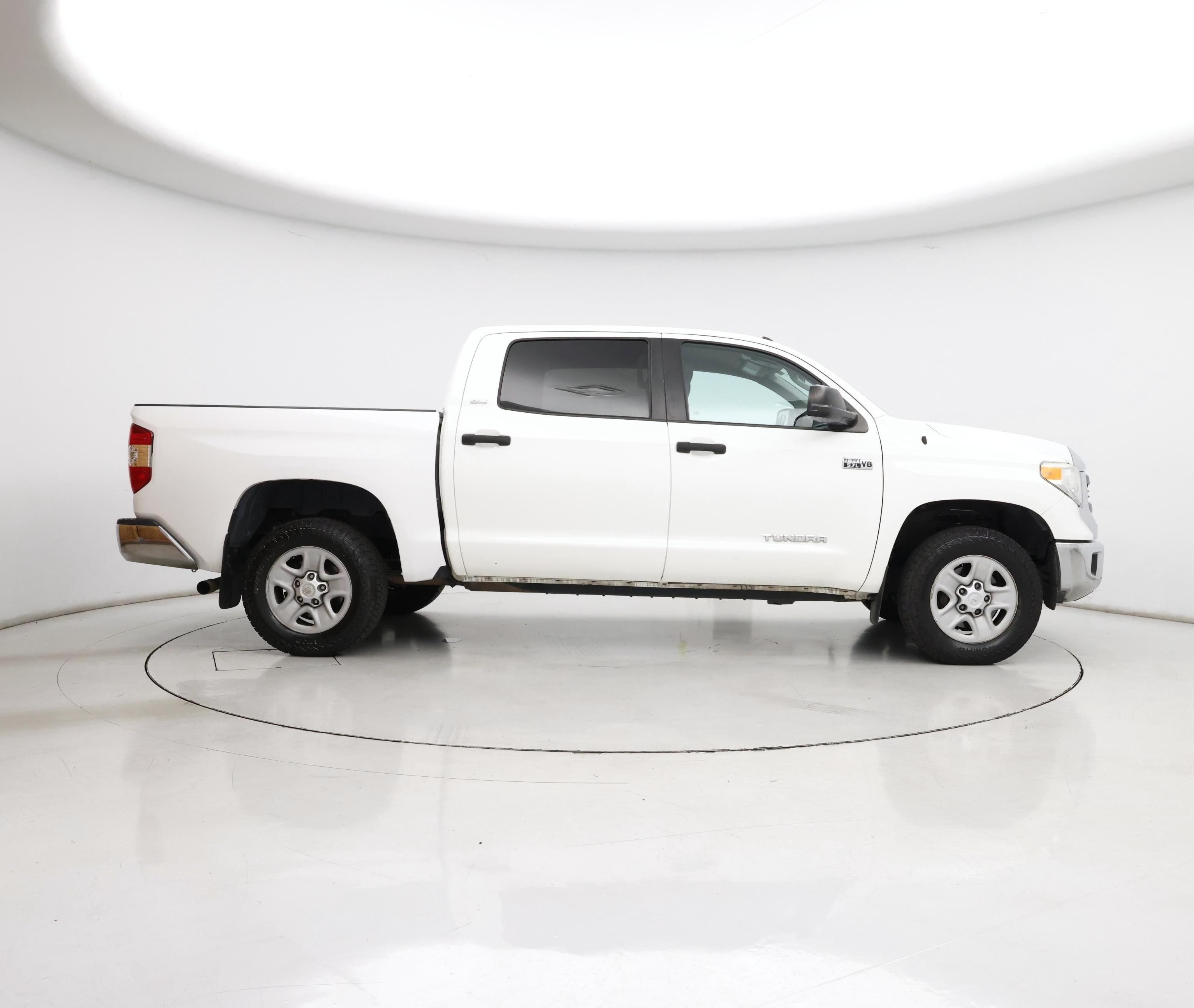Thumbnail: 2015 Toyota Tundra - 7
