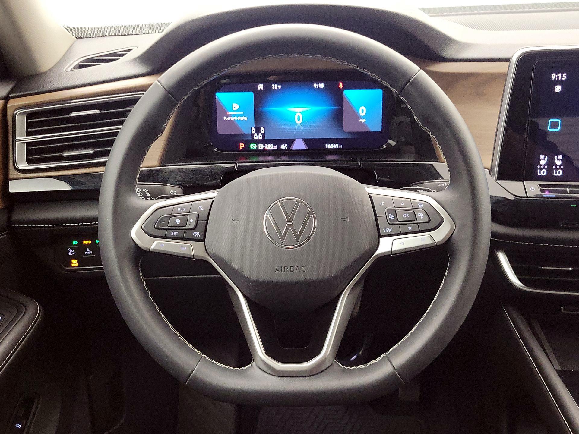 Thumbnail: 2024 Volkswagen Atlas - 10