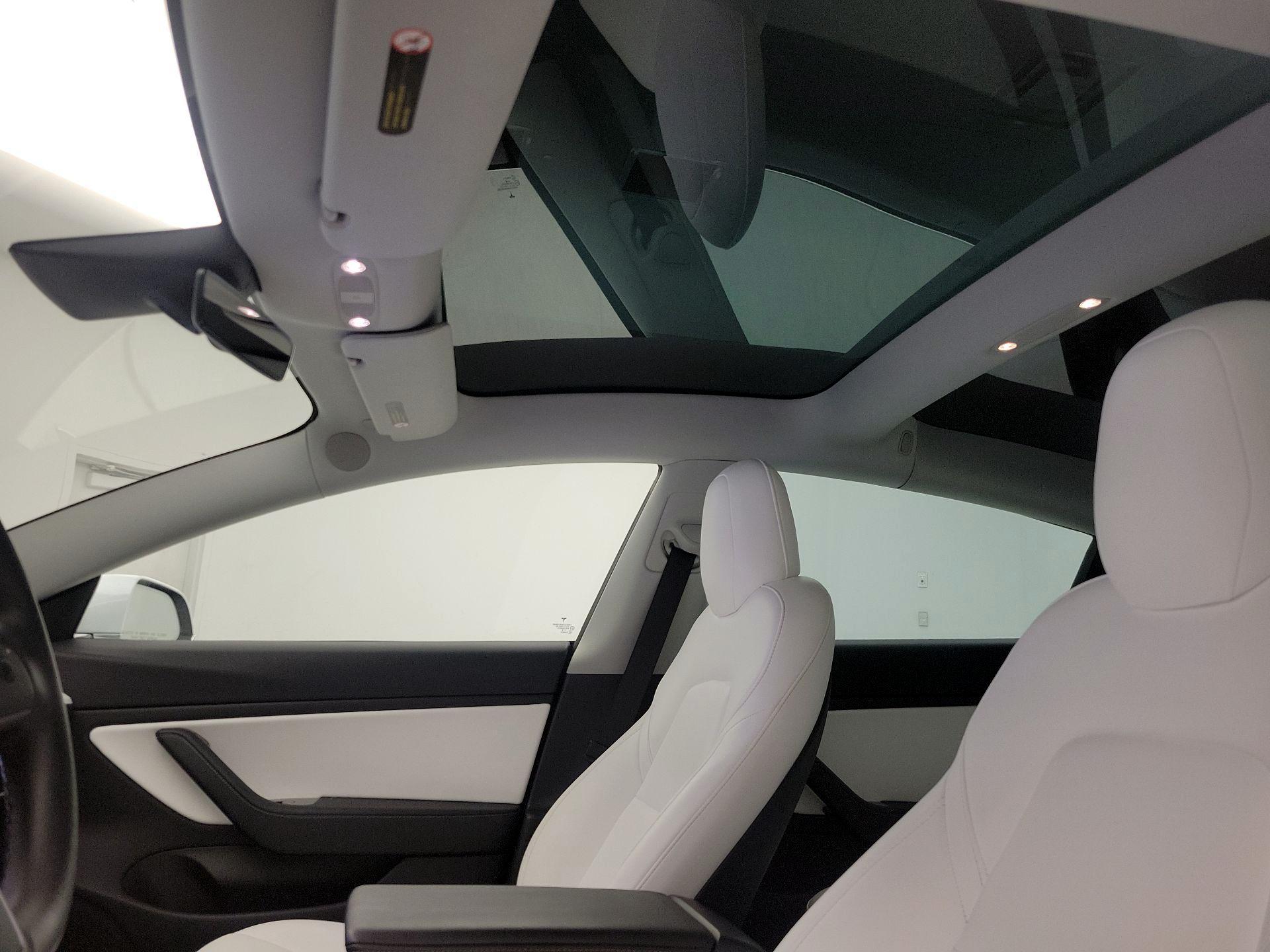 Thumbnail: 2019 Tesla Model 3 - 18
