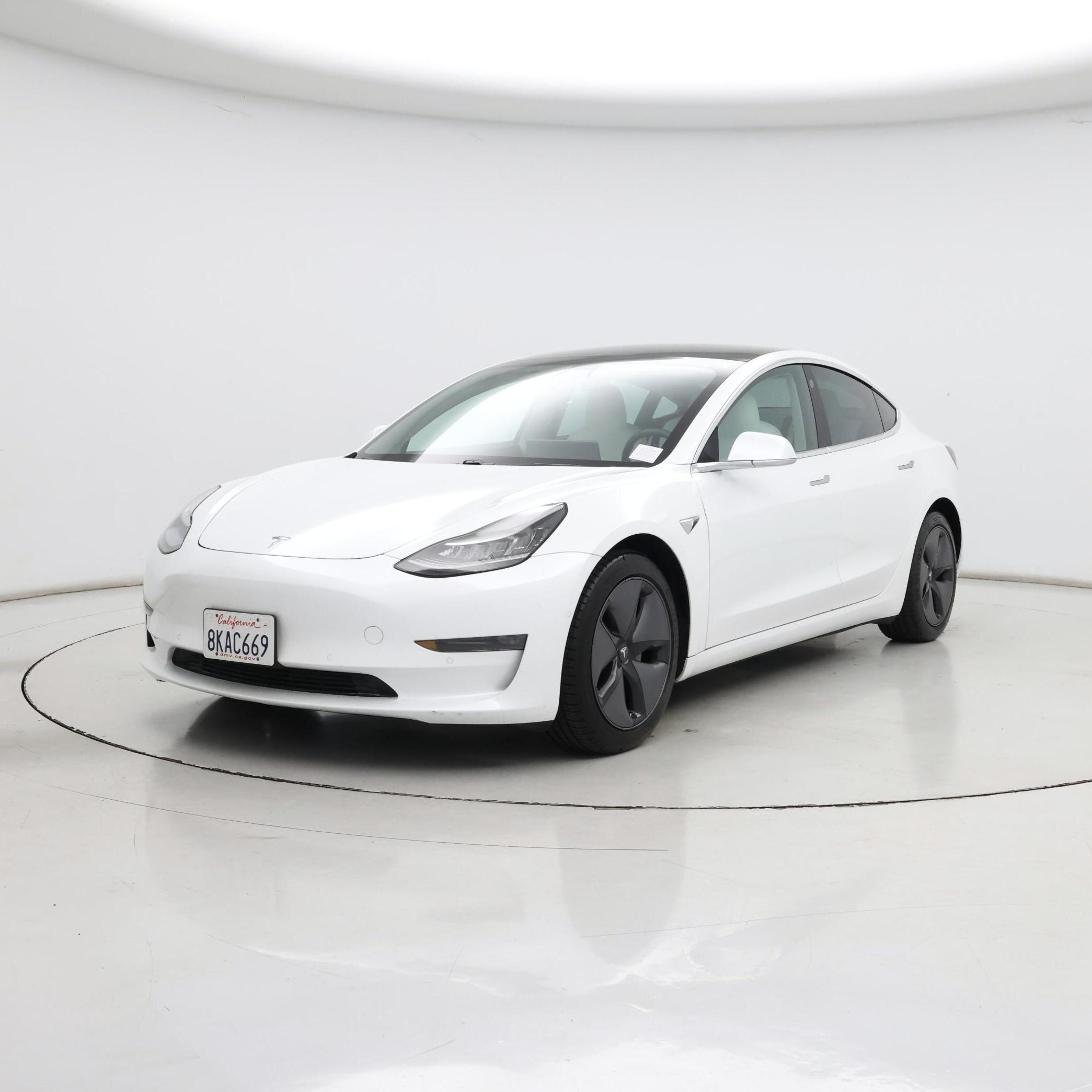 Thumbnail: 2019 Tesla Model 3 - 4