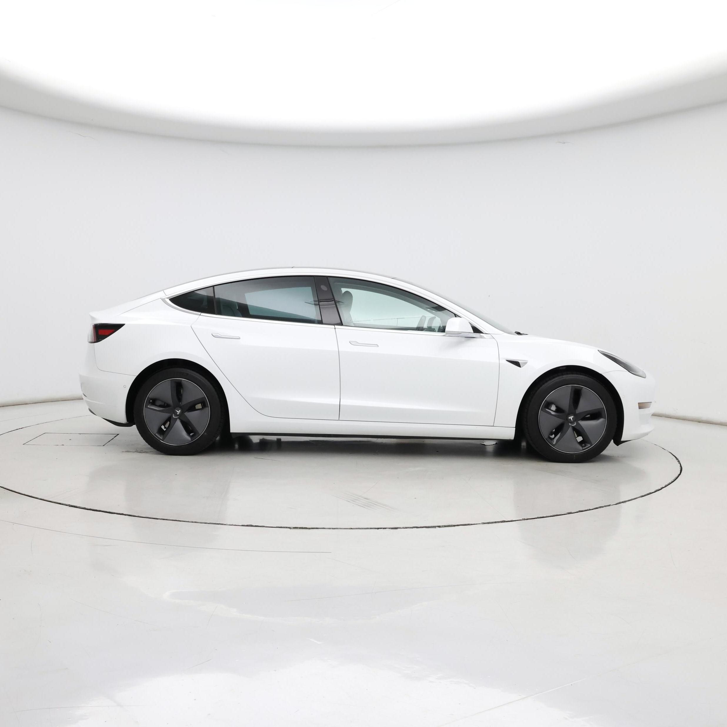 Thumbnail: 2019 Tesla Model 3 - 7