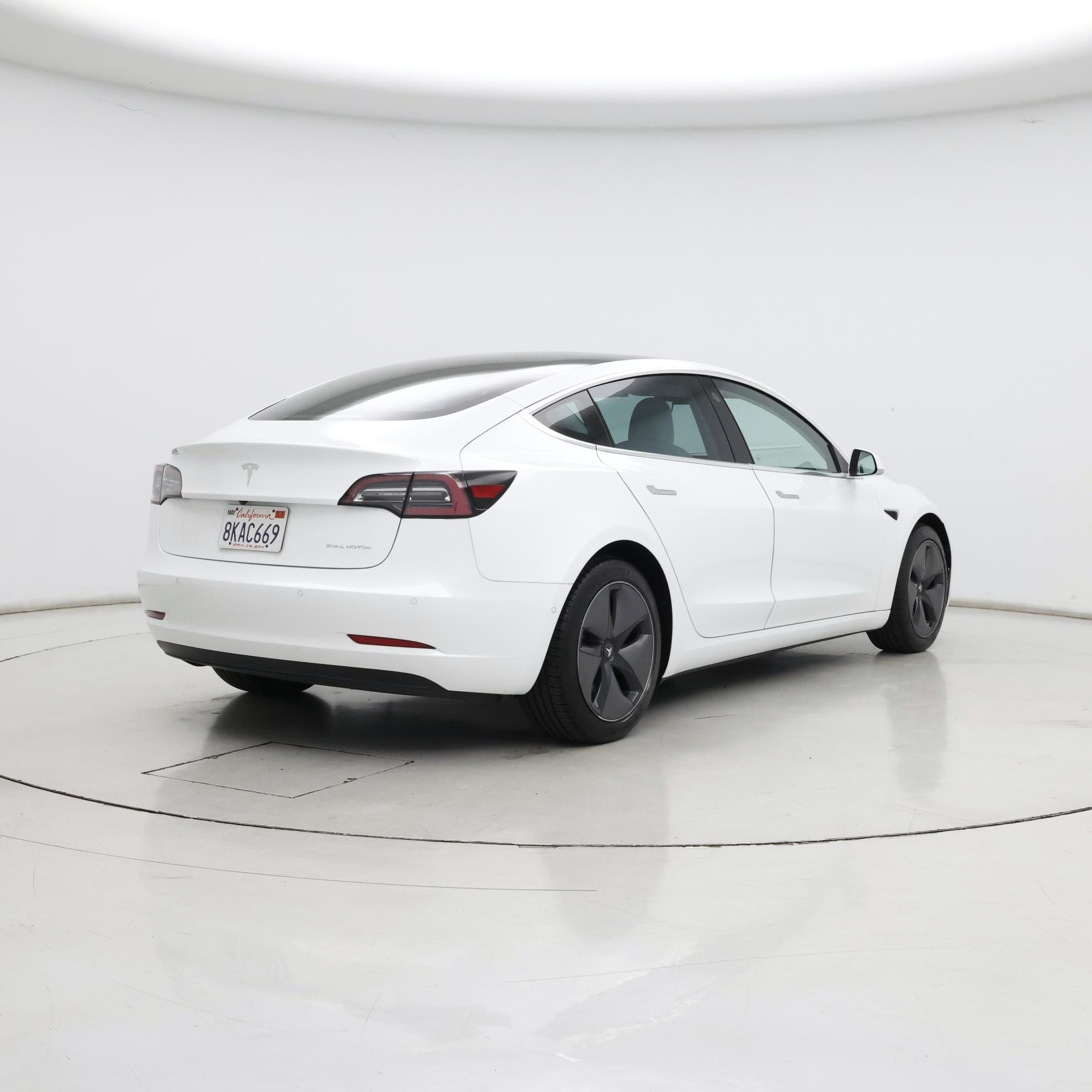 Thumbnail: 2019 Tesla Model 3 - 8