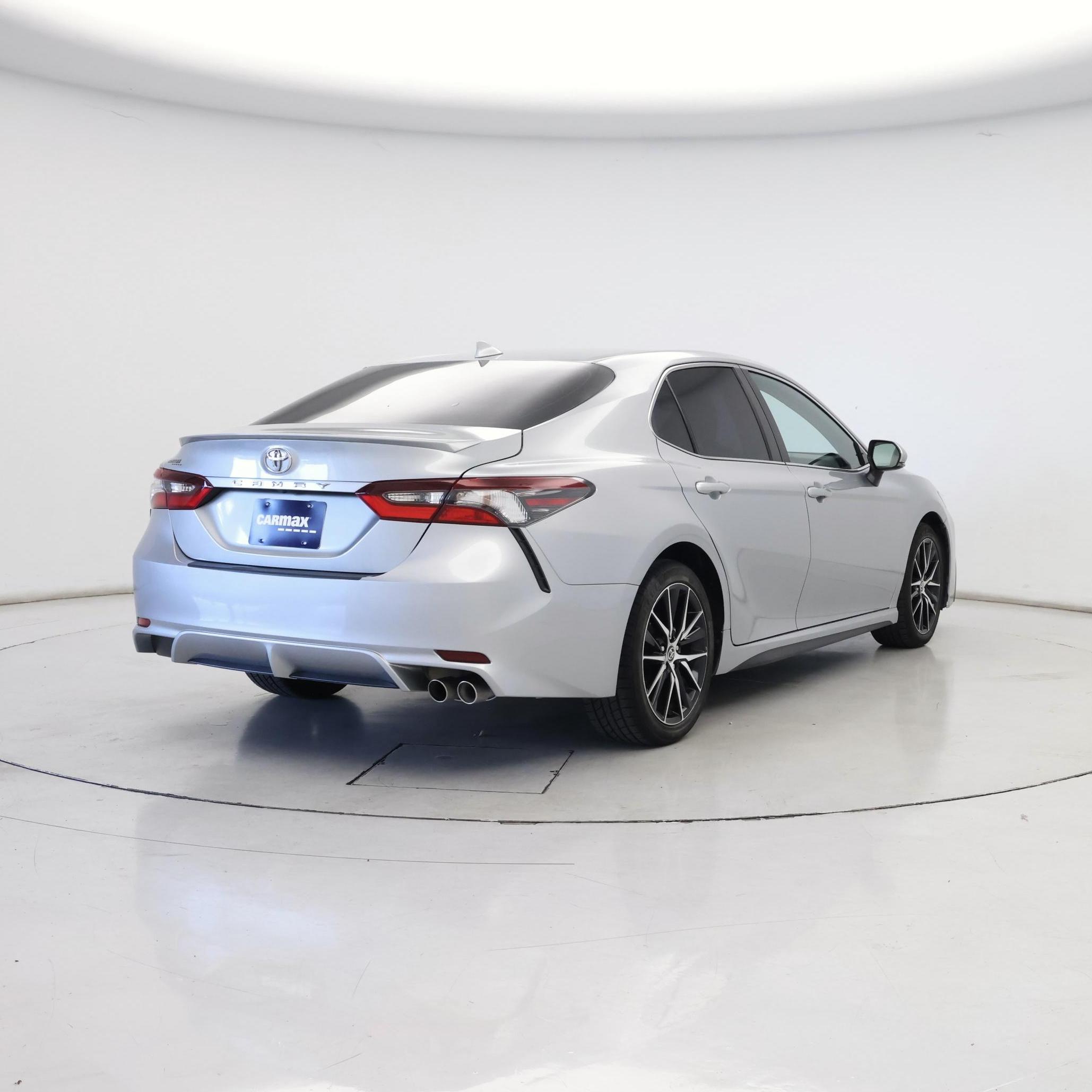 Thumbnail: 2022 Toyota Camry - 8