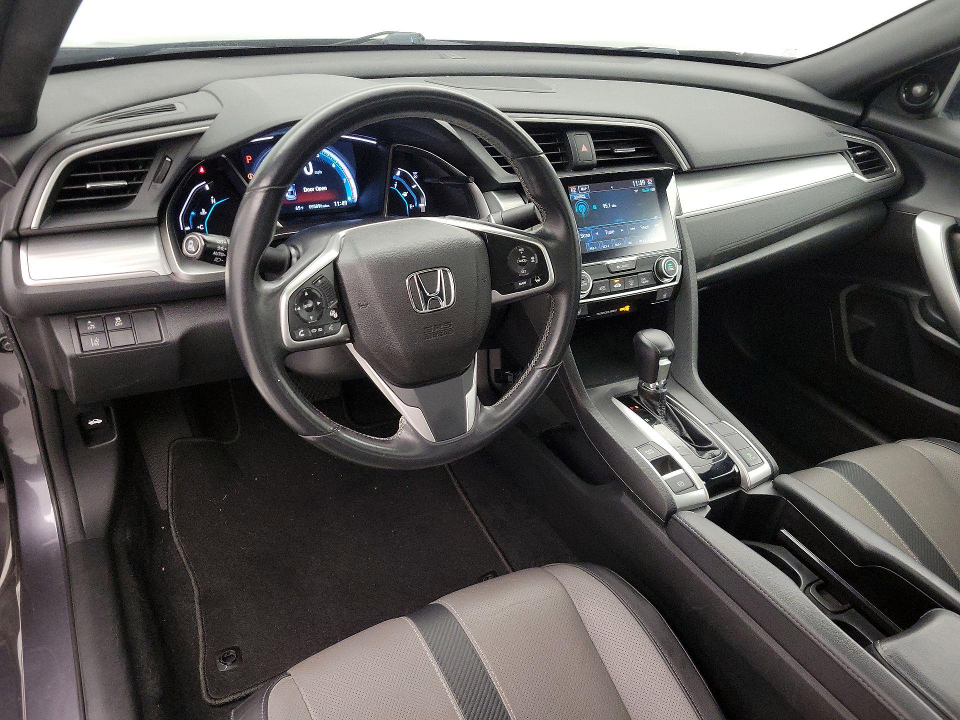 Thumbnail: 2017 Honda Civic - 9