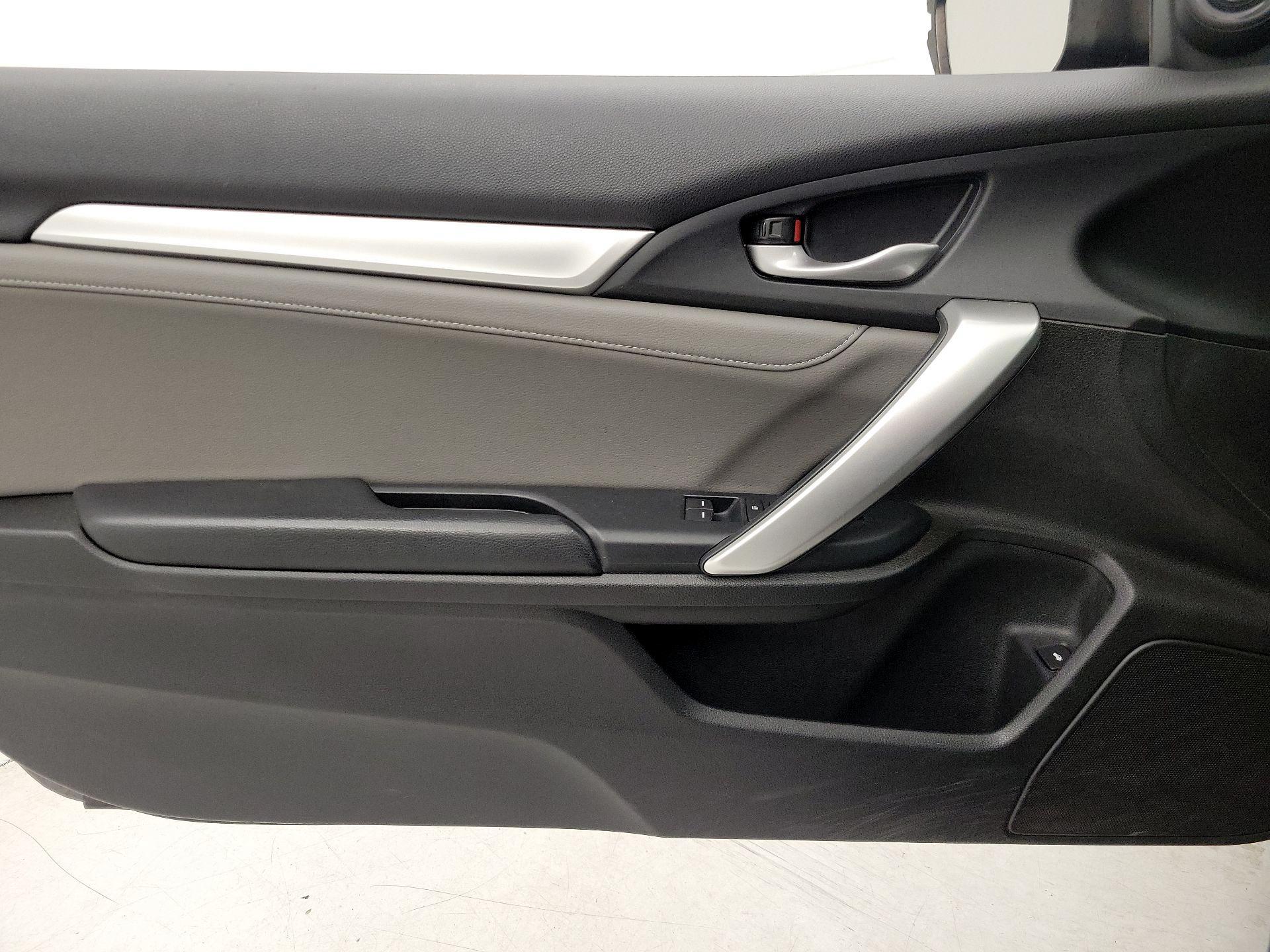 Thumbnail: 2017 Honda Civic - 12