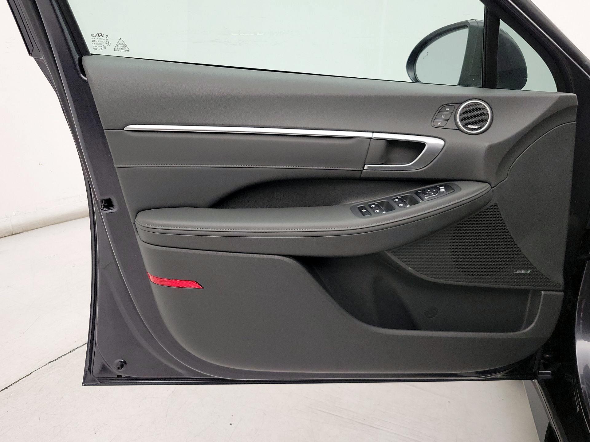 Thumbnail: 2020 Hyundai Sonata - 12