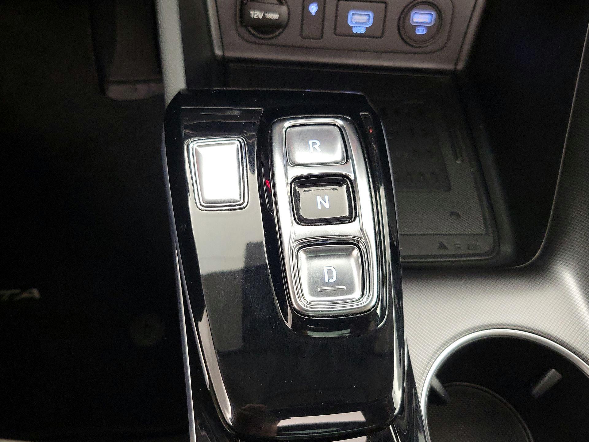 Thumbnail: 2020 Hyundai Sonata - 18