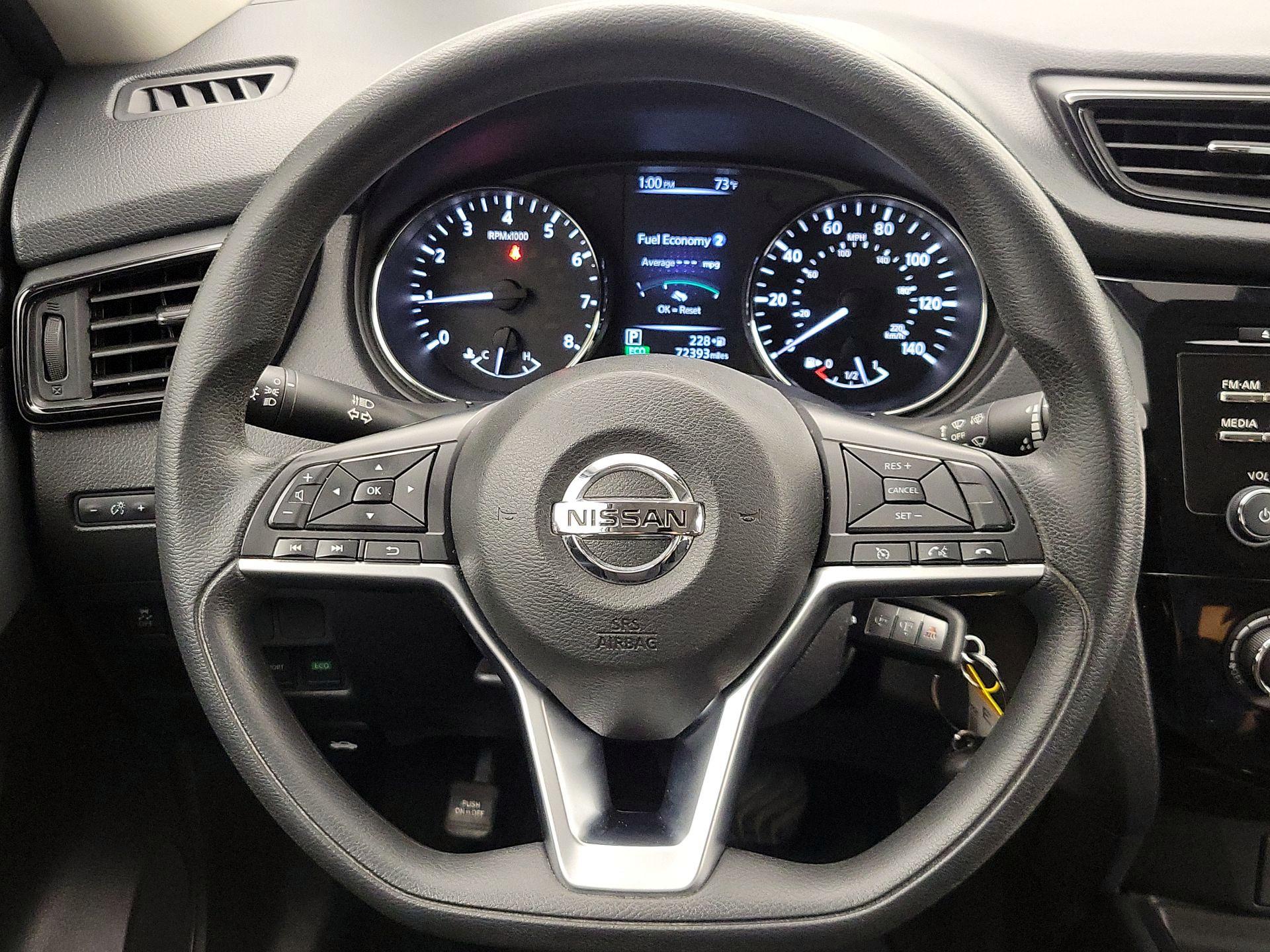 Thumbnail: 2017 Nissan Rogue - 10