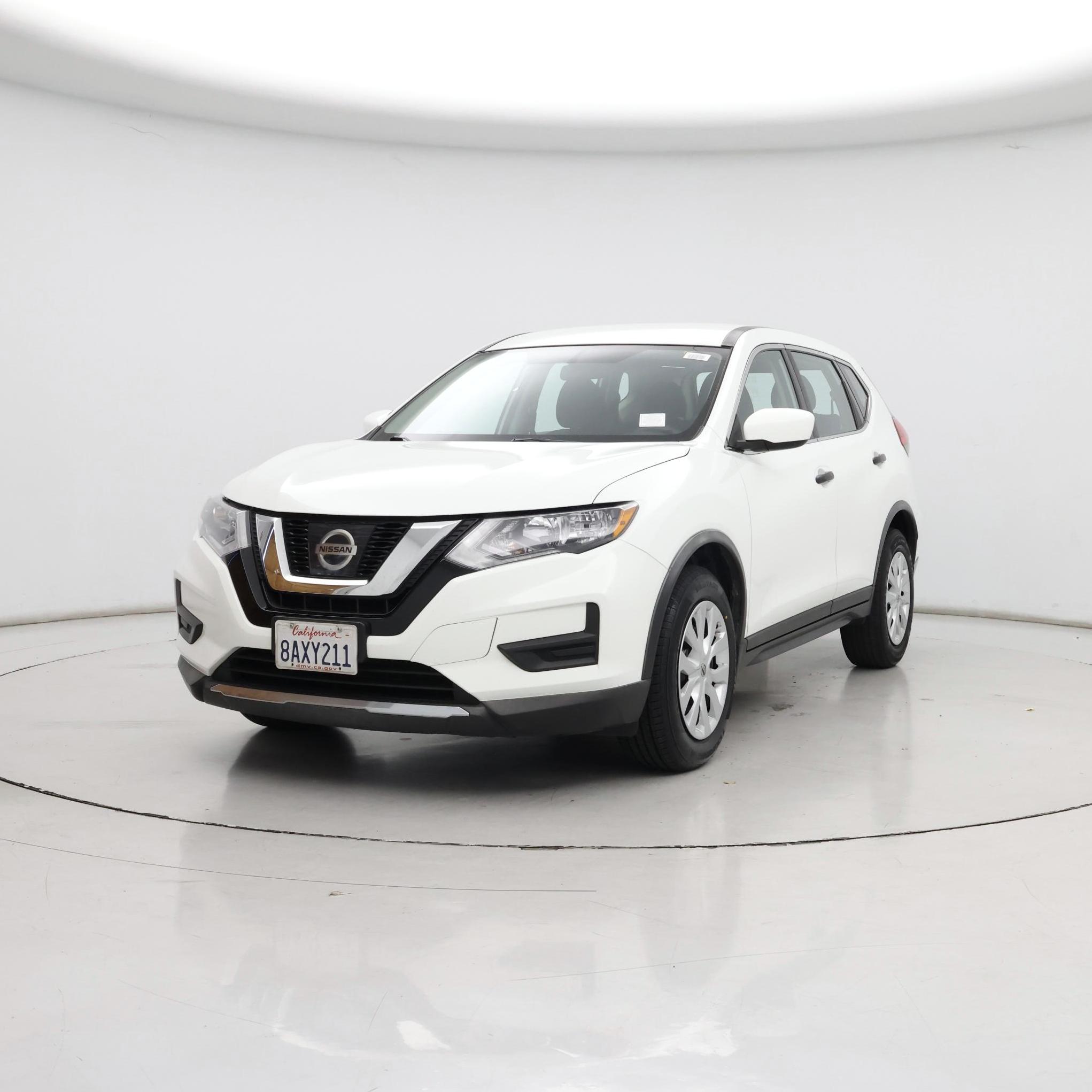Thumbnail: 2017 Nissan Rogue - 4