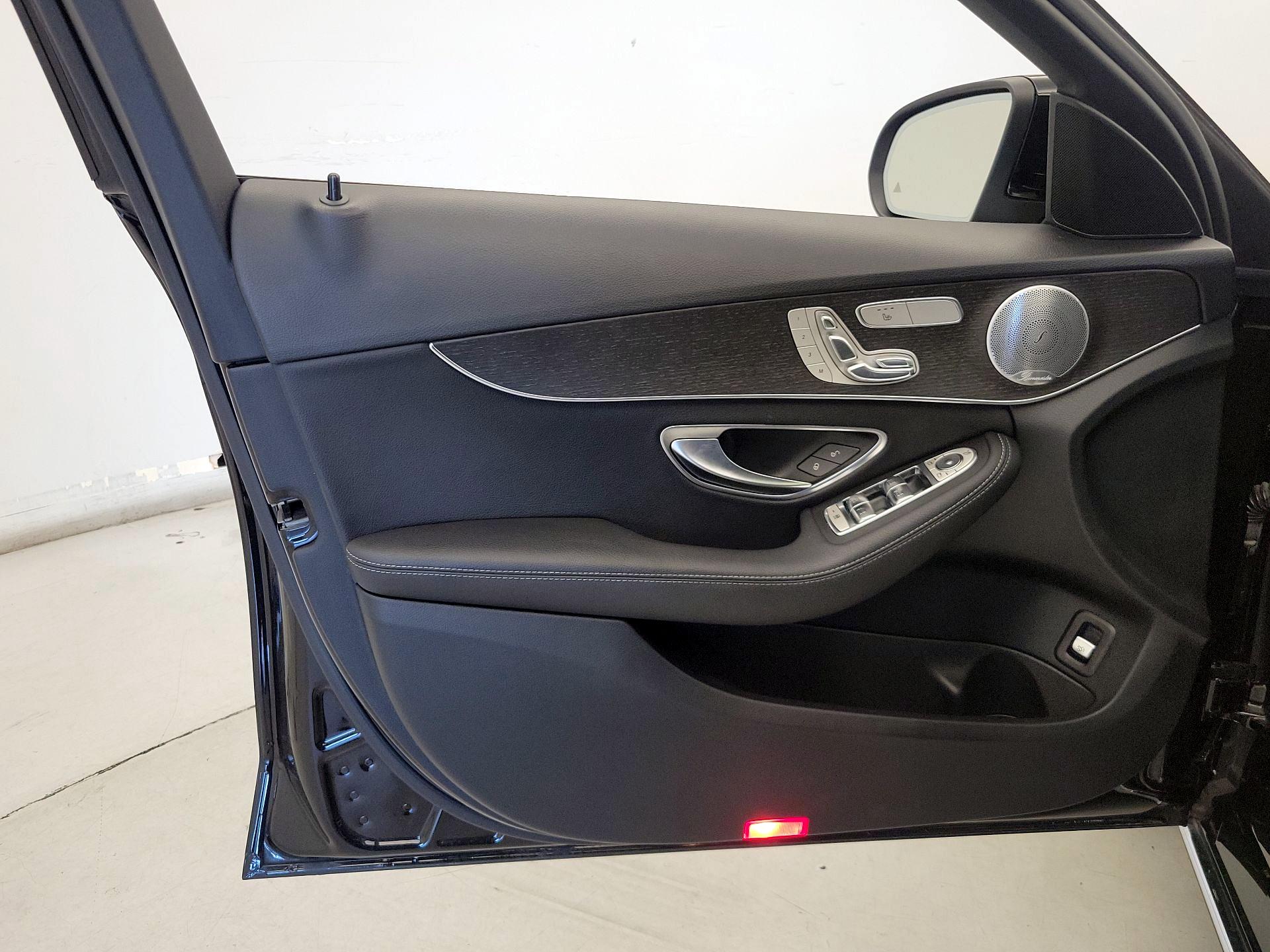 Thumbnail: 2020 Mercedes-Benz C-Class - 12