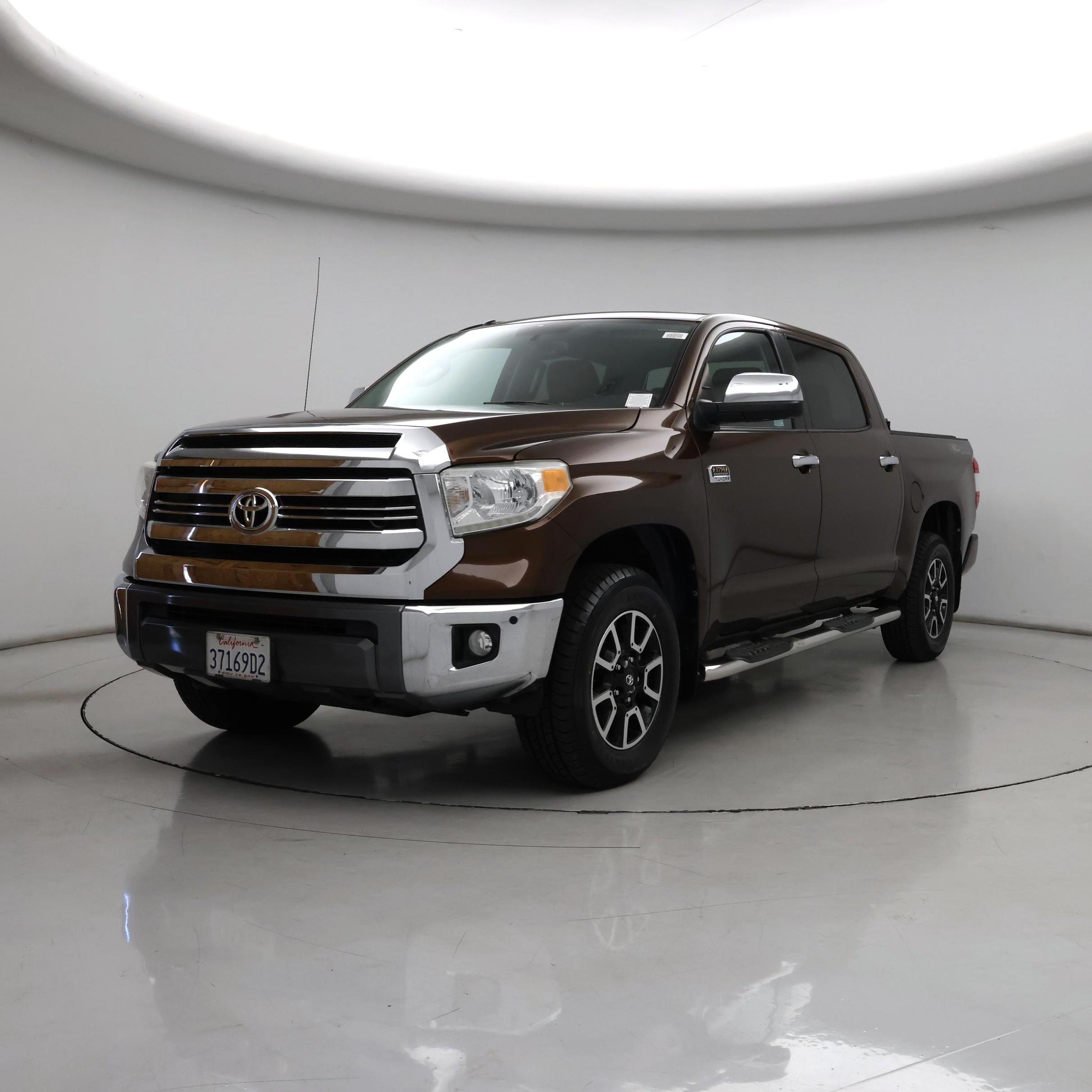 Thumbnail: 2017 Toyota Tundra - 4