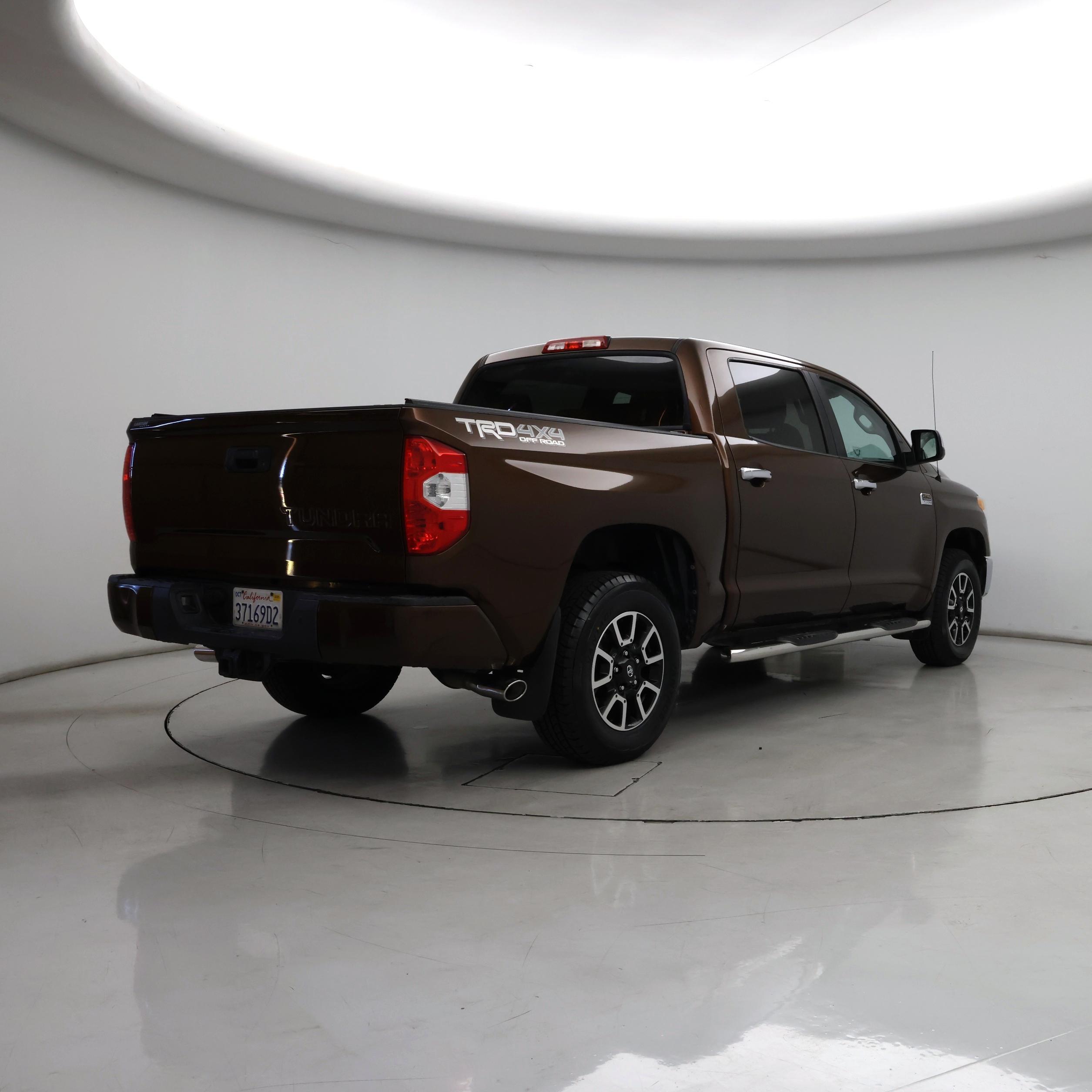Thumbnail: 2017 Toyota Tundra - 8