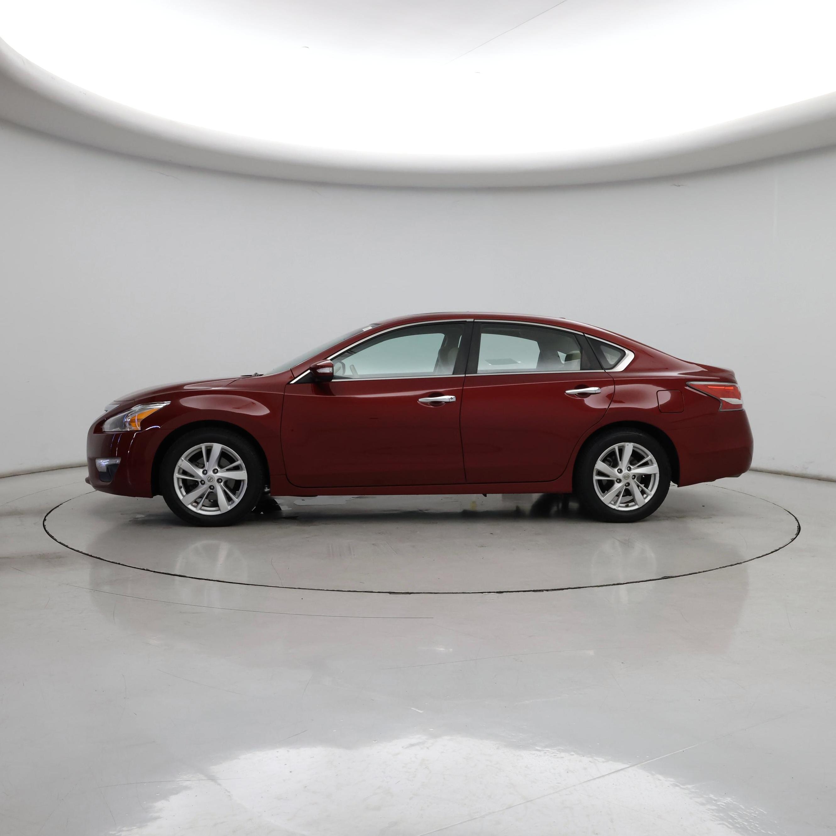 Thumbnail: 2015 Nissan Altima - 3