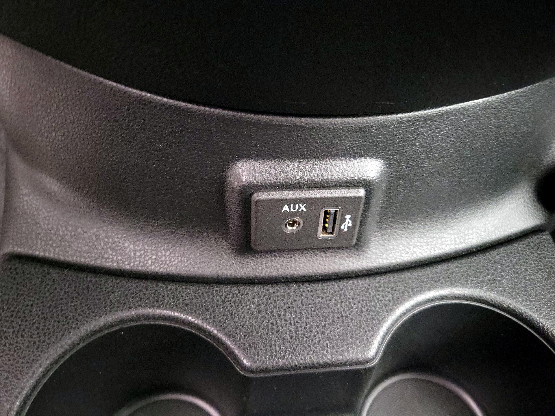 Thumbnail: 2019 Nissan Versa - 18