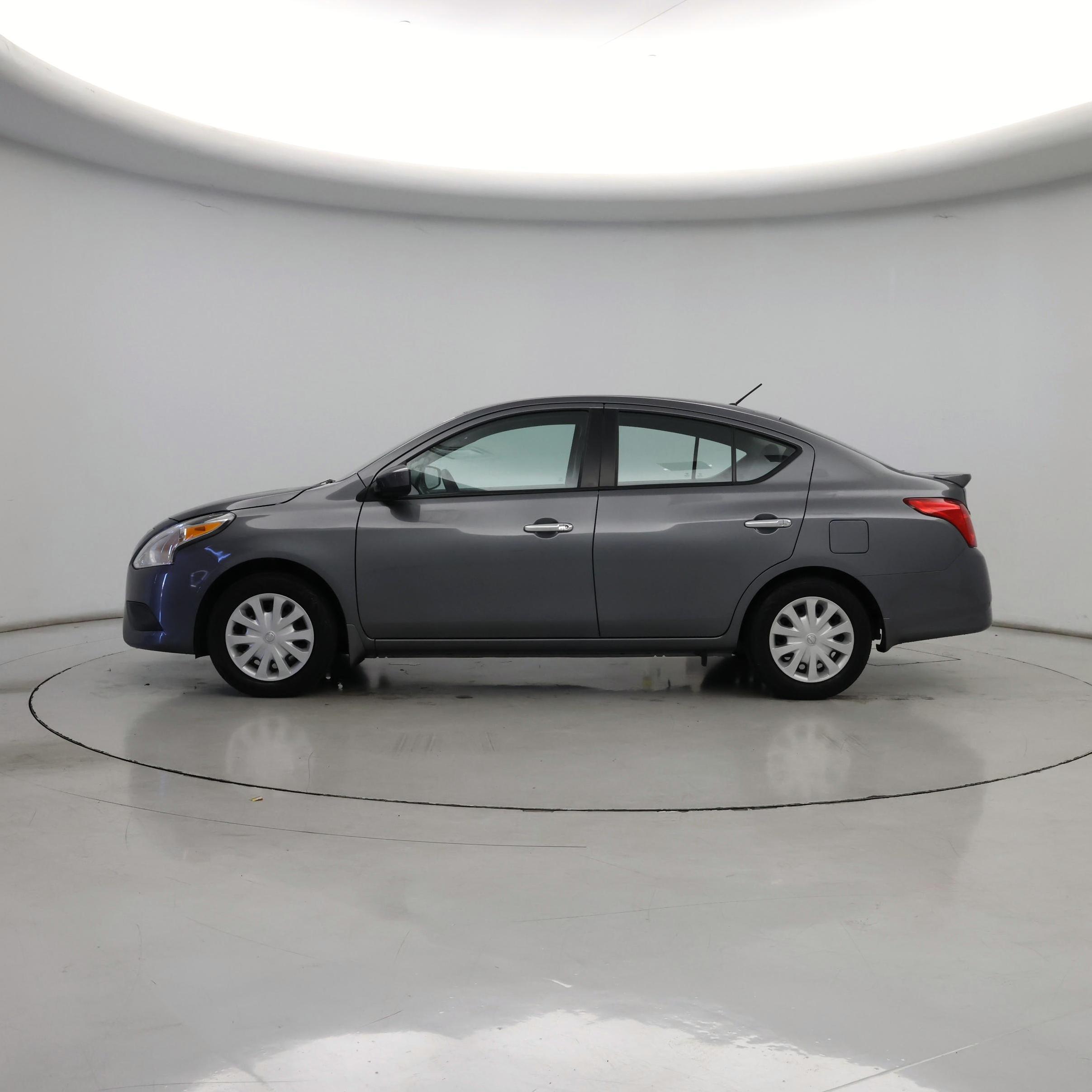 Thumbnail: 2019 Nissan Versa - 3