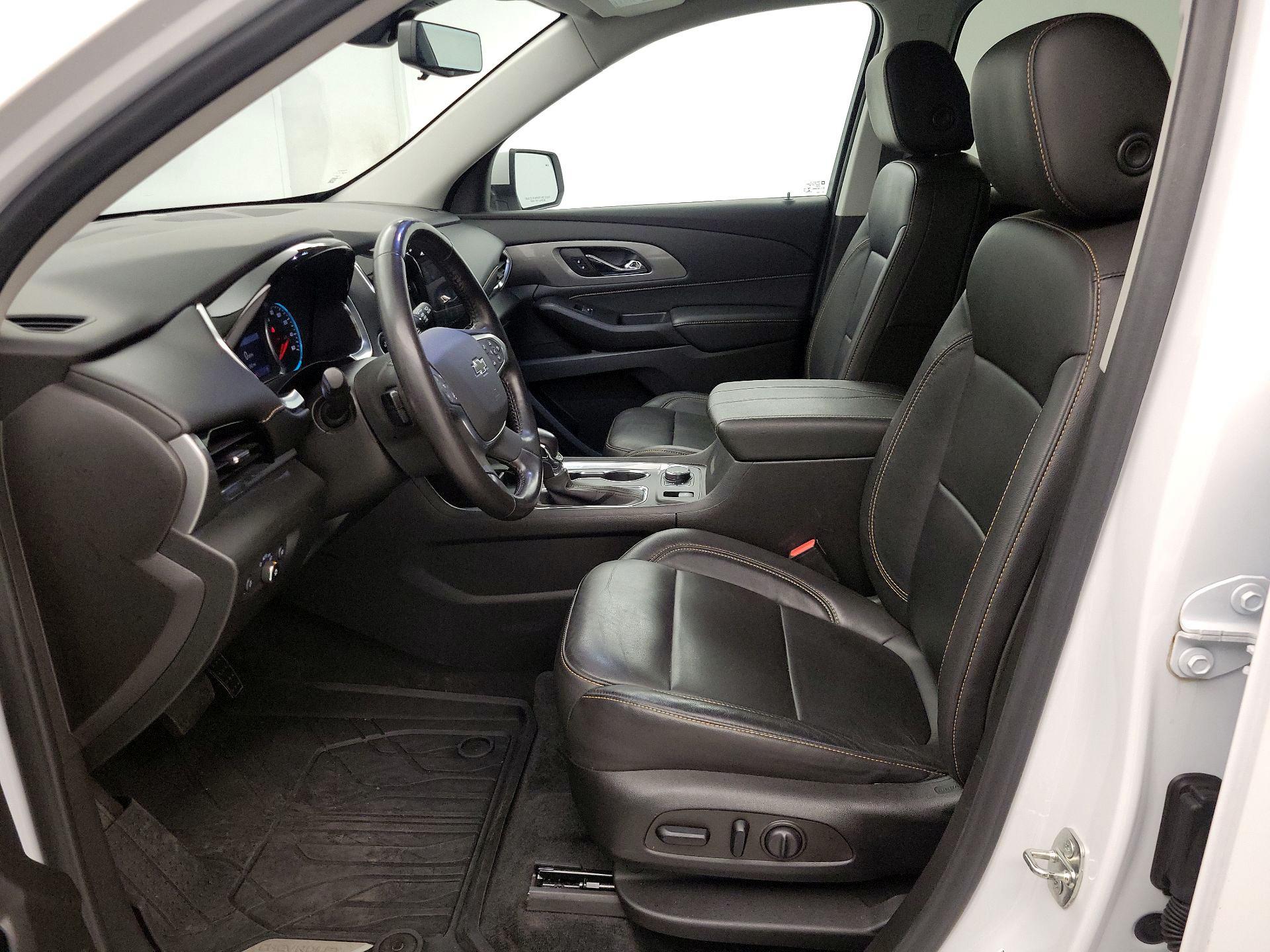 Thumbnail: 2021 Chevrolet Traverse - 11