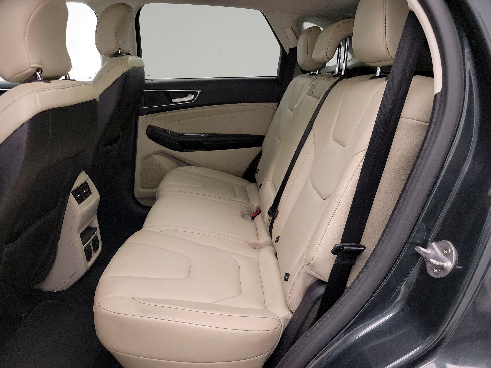 Thumbnail: 2015 Ford Edge - 19