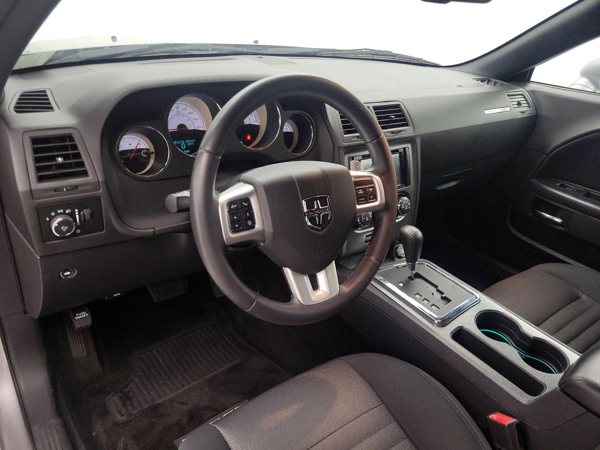 Thumbnail: 2014 Dodge Challenger - 9
