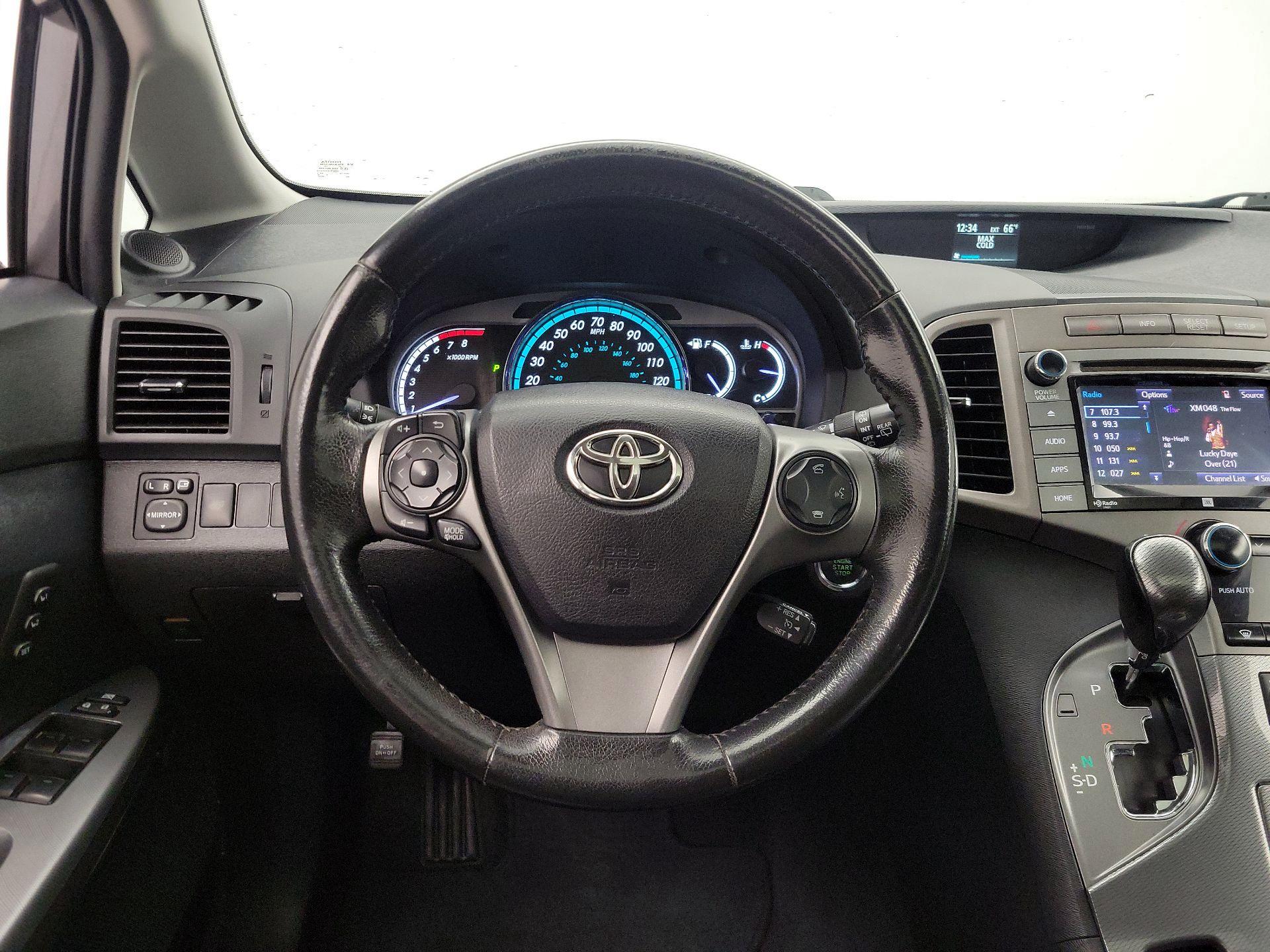 Thumbnail: 2015 Toyota Venza - 10
