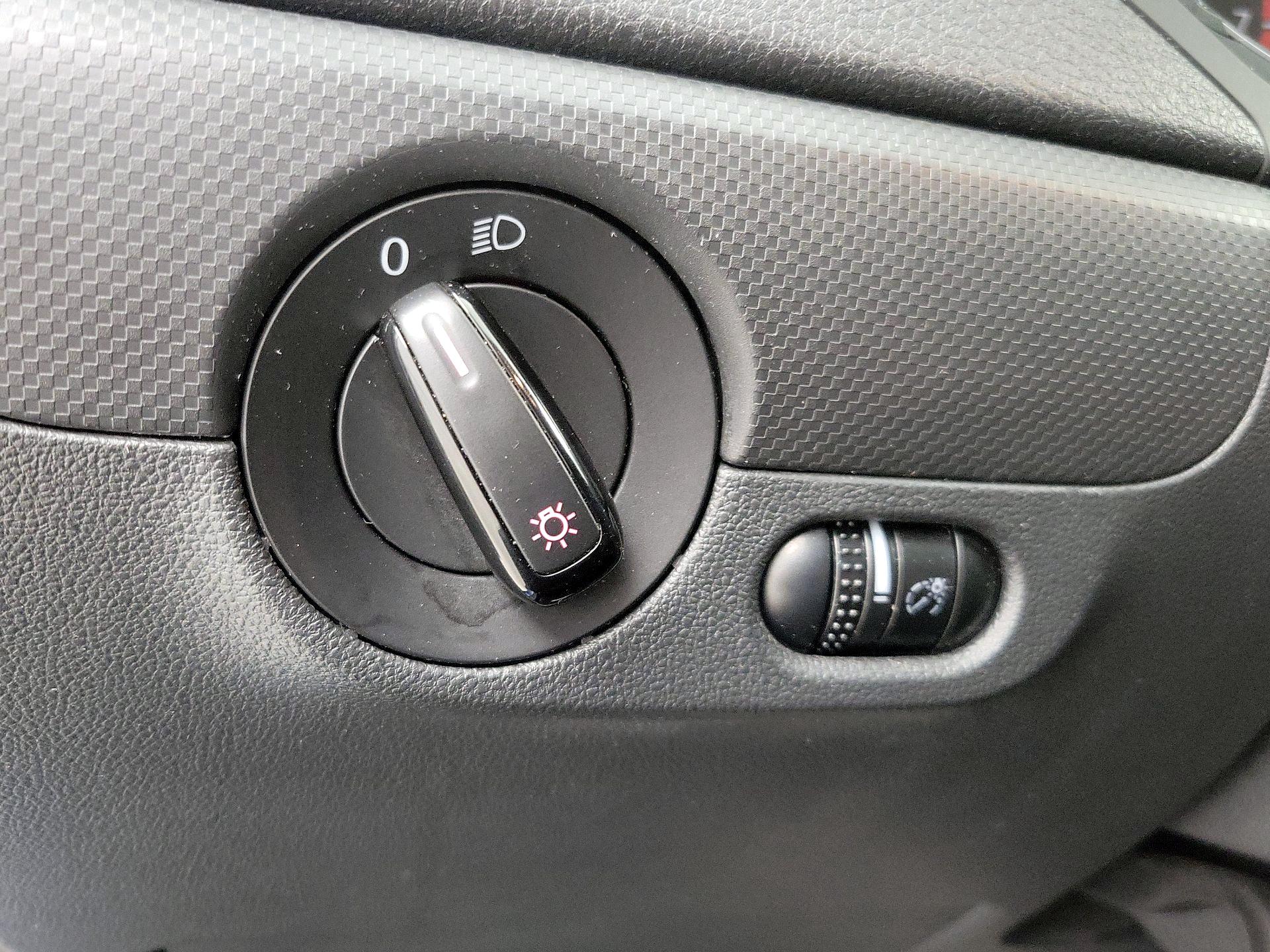 Thumbnail: 2016 Volkswagen Jetta - 13