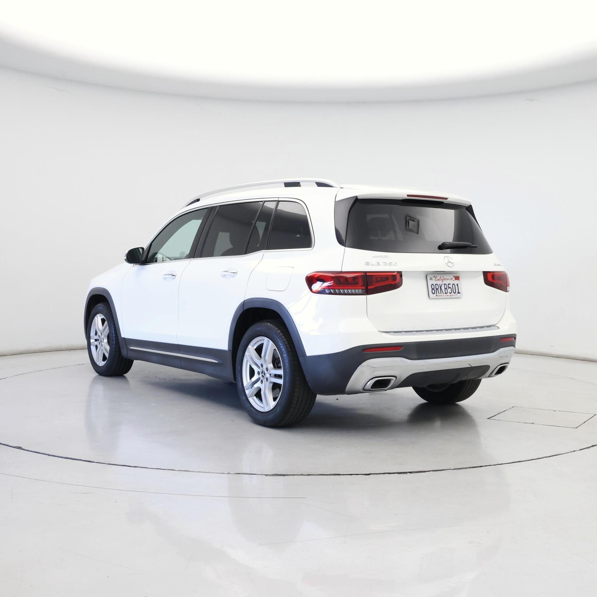 Thumbnail: 2020 Mercedes-Benz GLB - 2