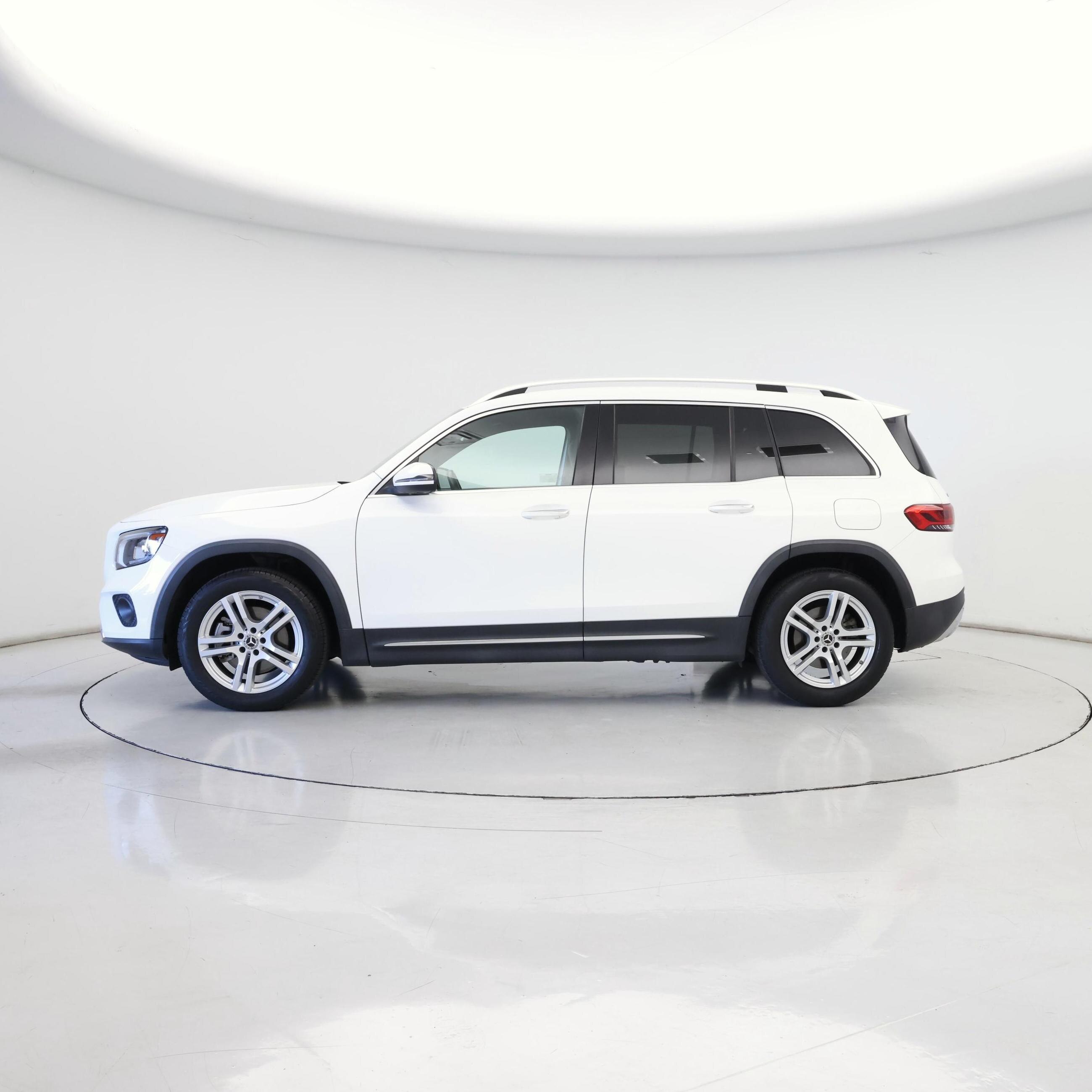 Thumbnail: 2020 Mercedes-Benz GLB - 3