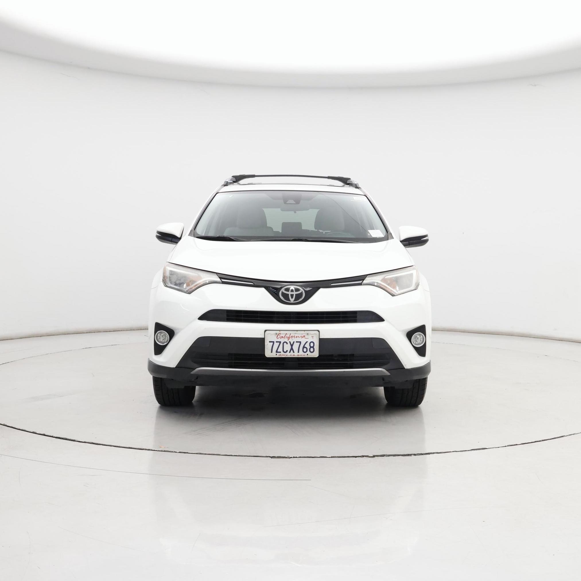 Thumbnail: 2017 Toyota RAV4 - 5
