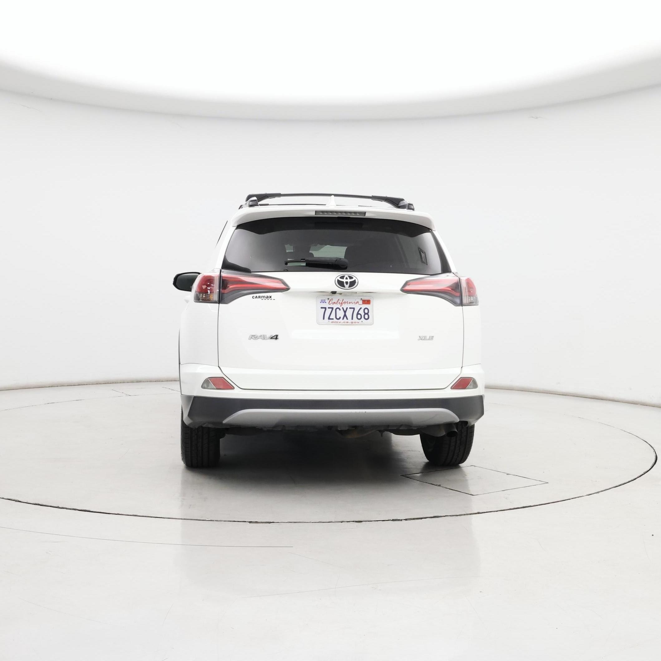 Thumbnail: 2017 Toyota RAV4 - 6