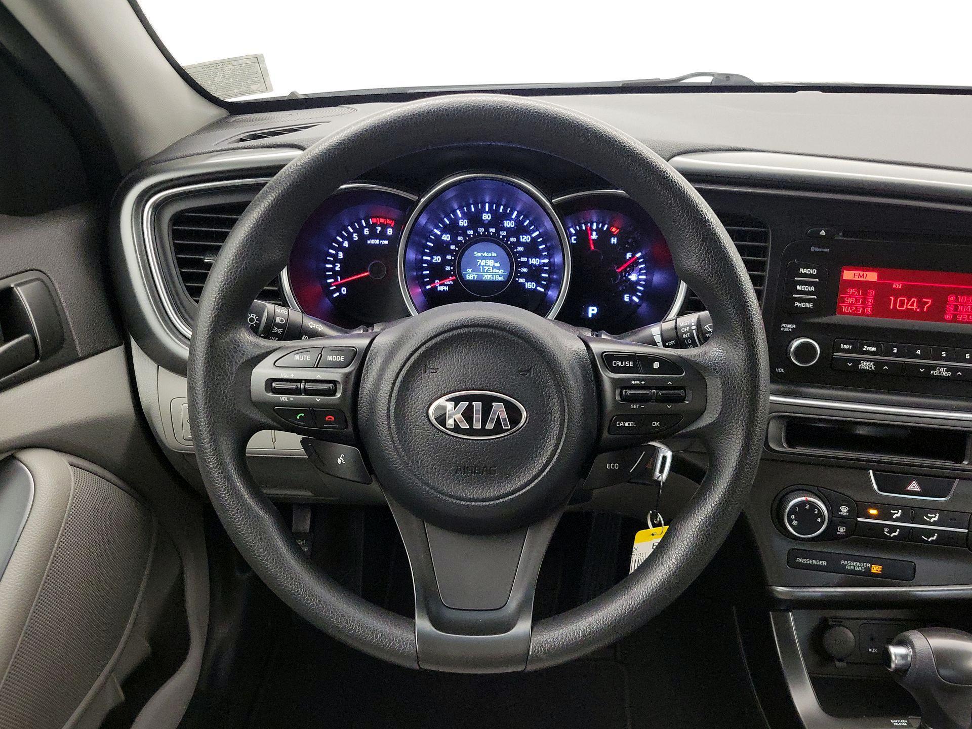 Thumbnail: 2014 Kia Optima - 10