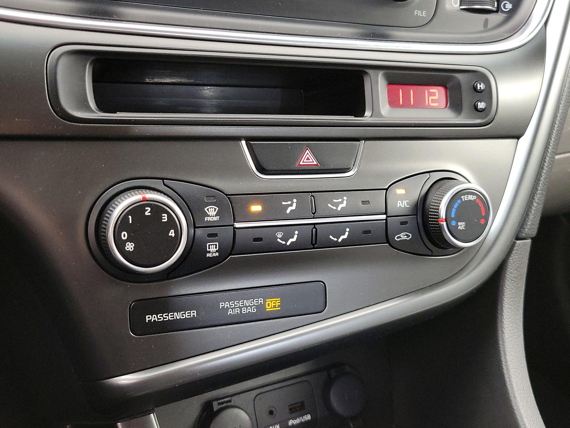 Thumbnail: 2014 Kia Optima - 15