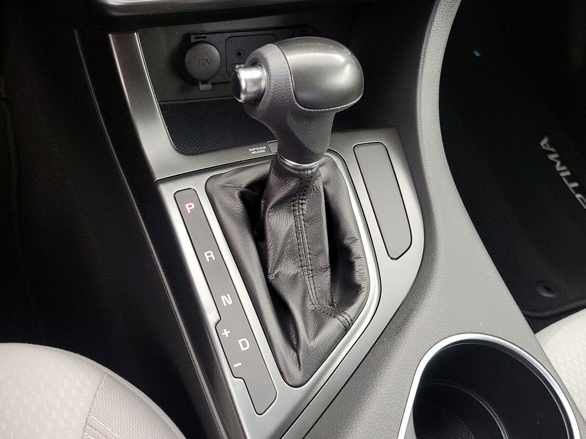 Thumbnail: 2014 Kia Optima - 16