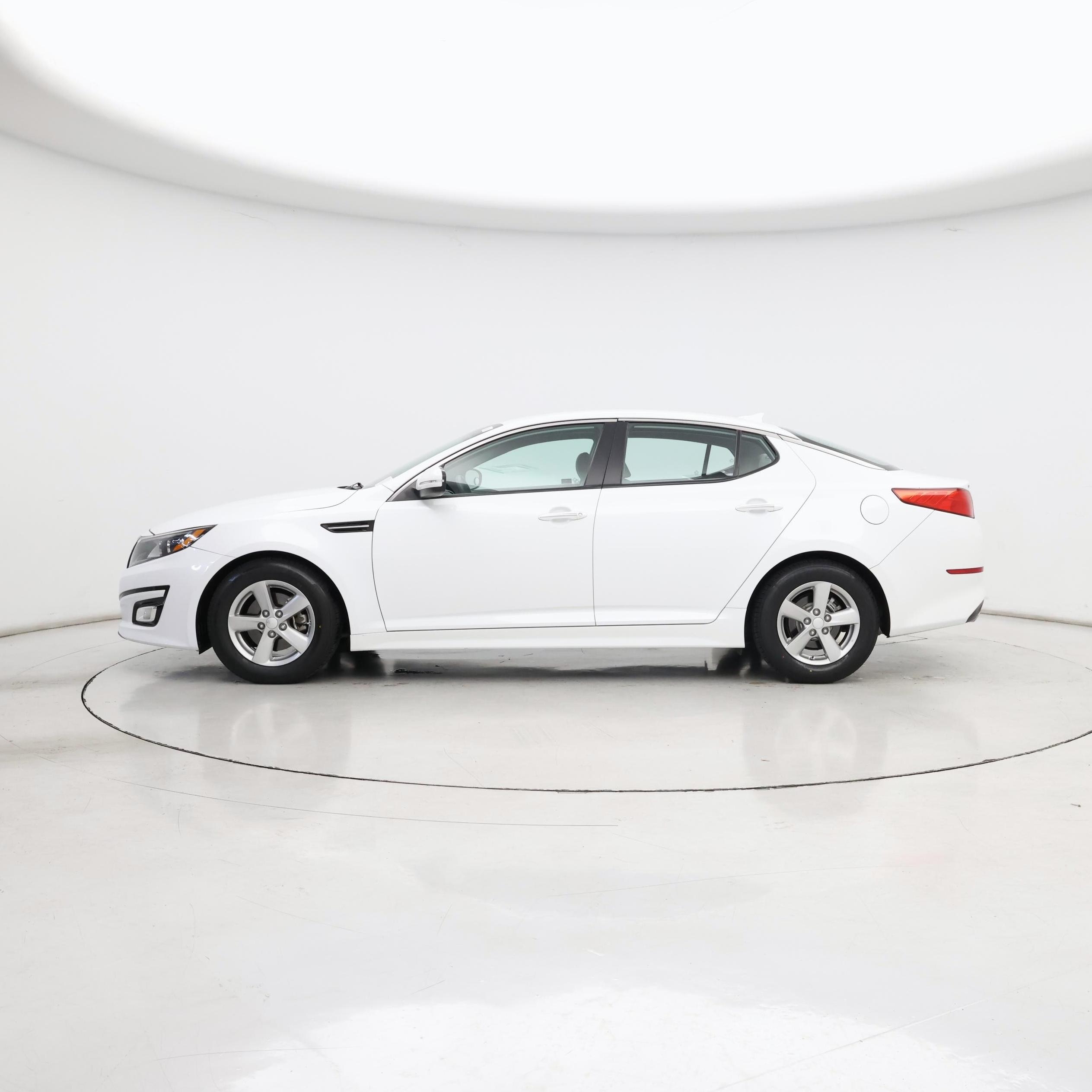 Thumbnail: 2014 Kia Optima - 3