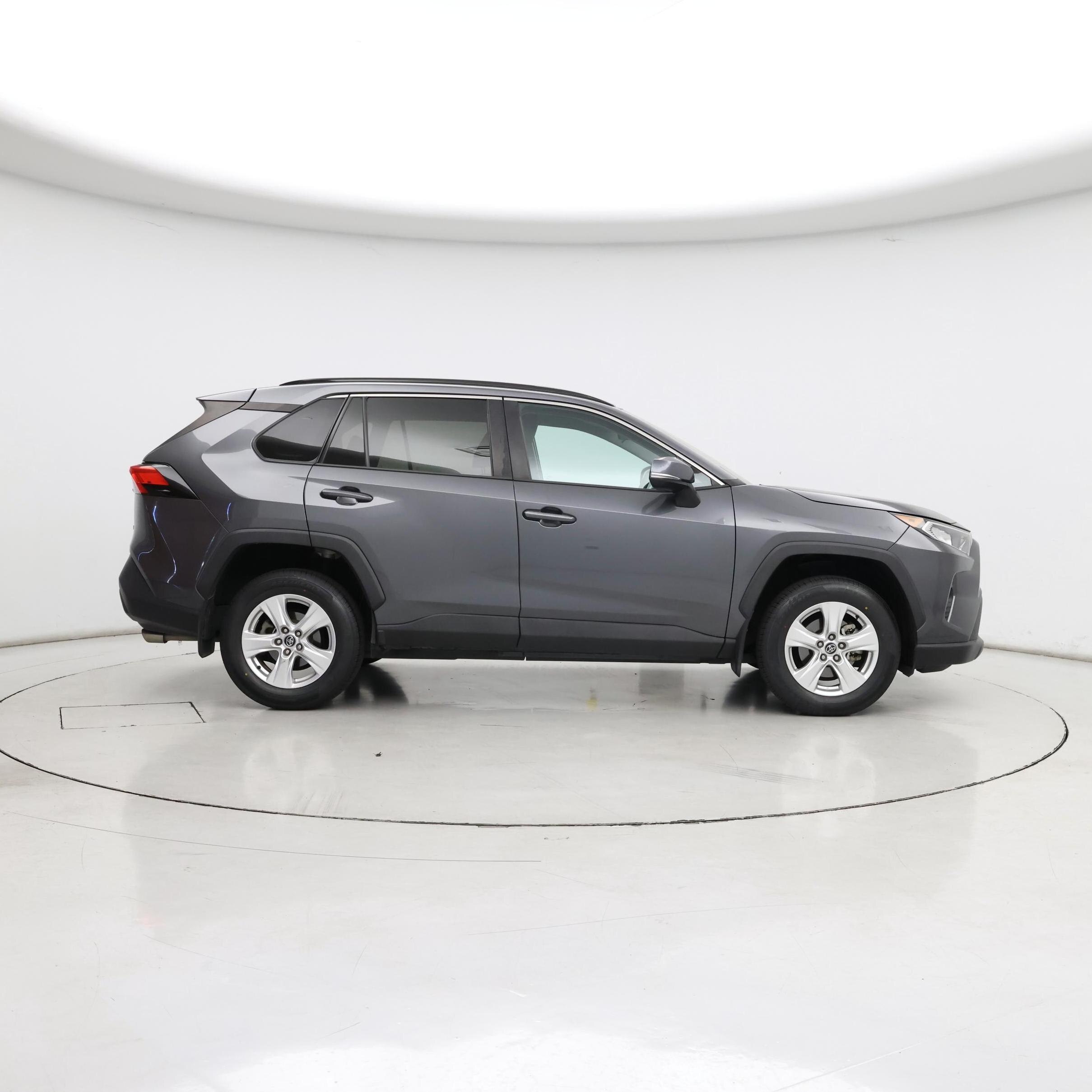 Thumbnail: 2021 Toyota RAV4 - 7