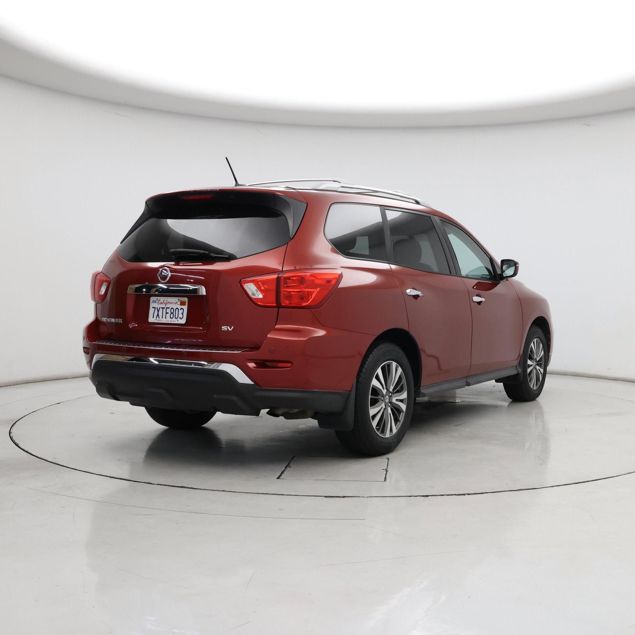 Thumbnail: 2017 Nissan Pathfinder - 8