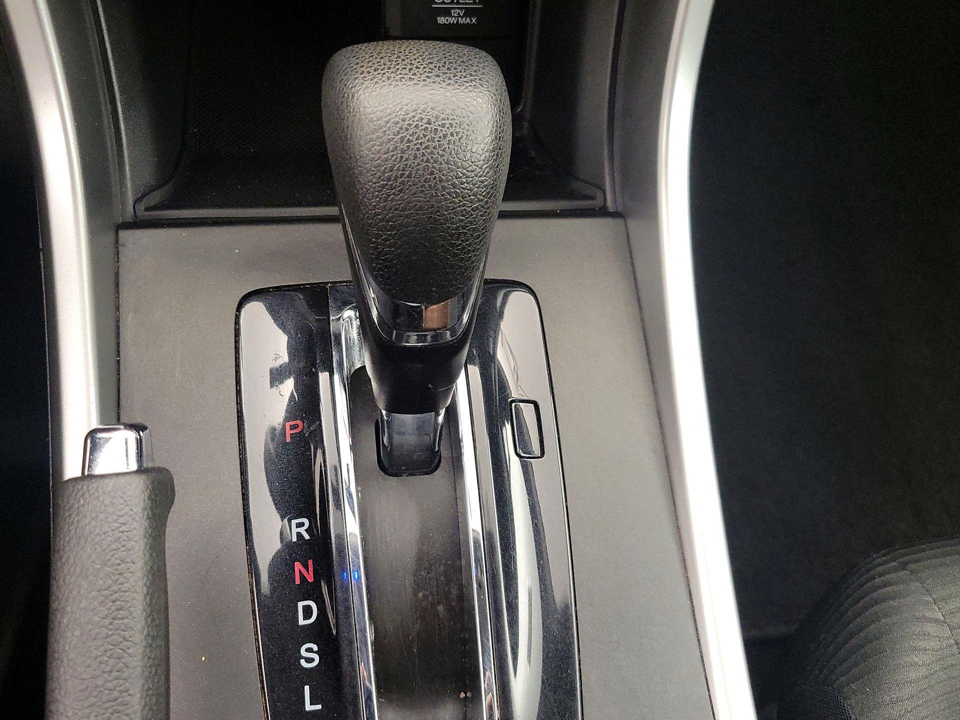 Thumbnail: 2015 Honda Accord - 17
