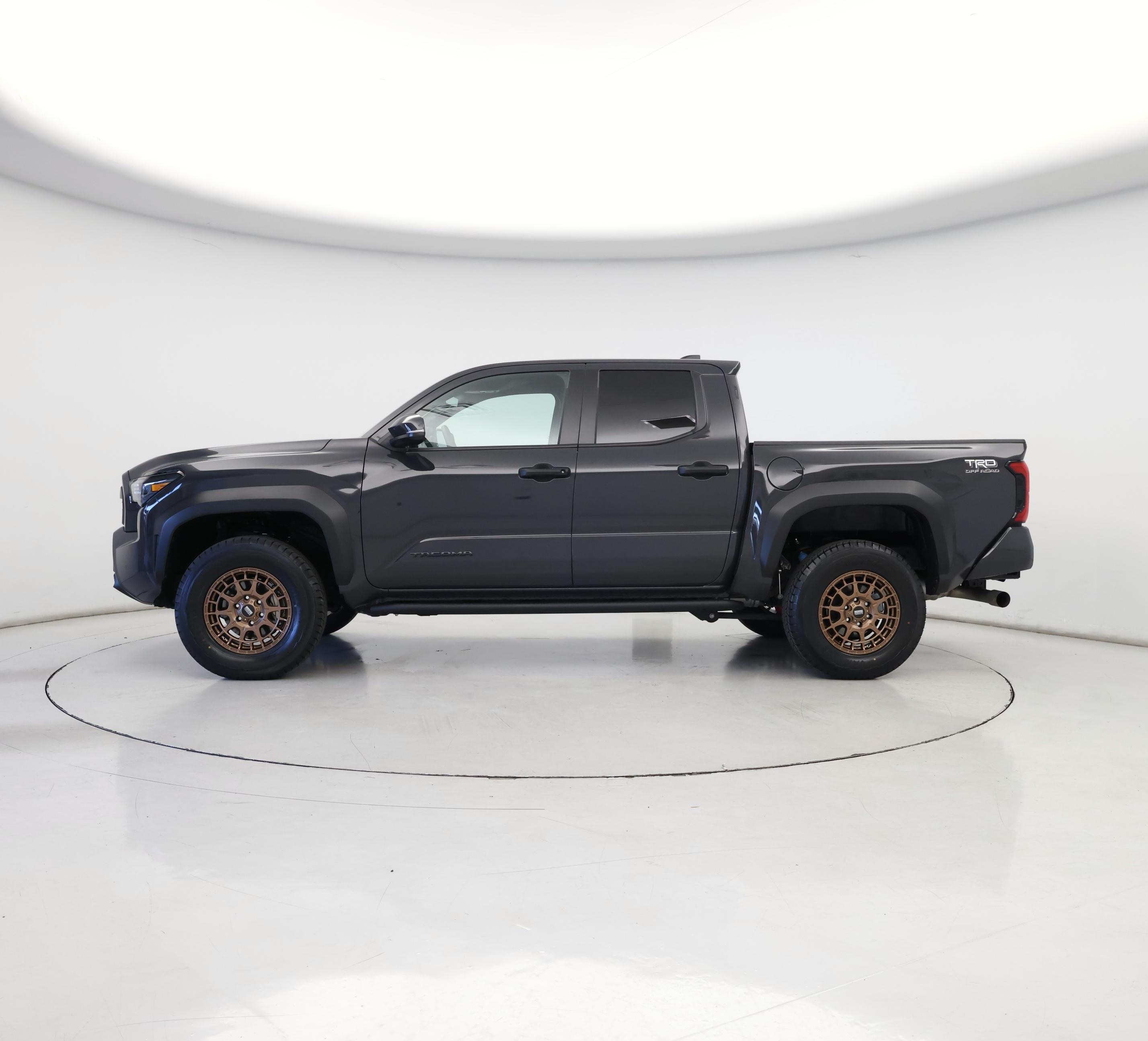 Thumbnail: 2024 Toyota Tacoma - 3