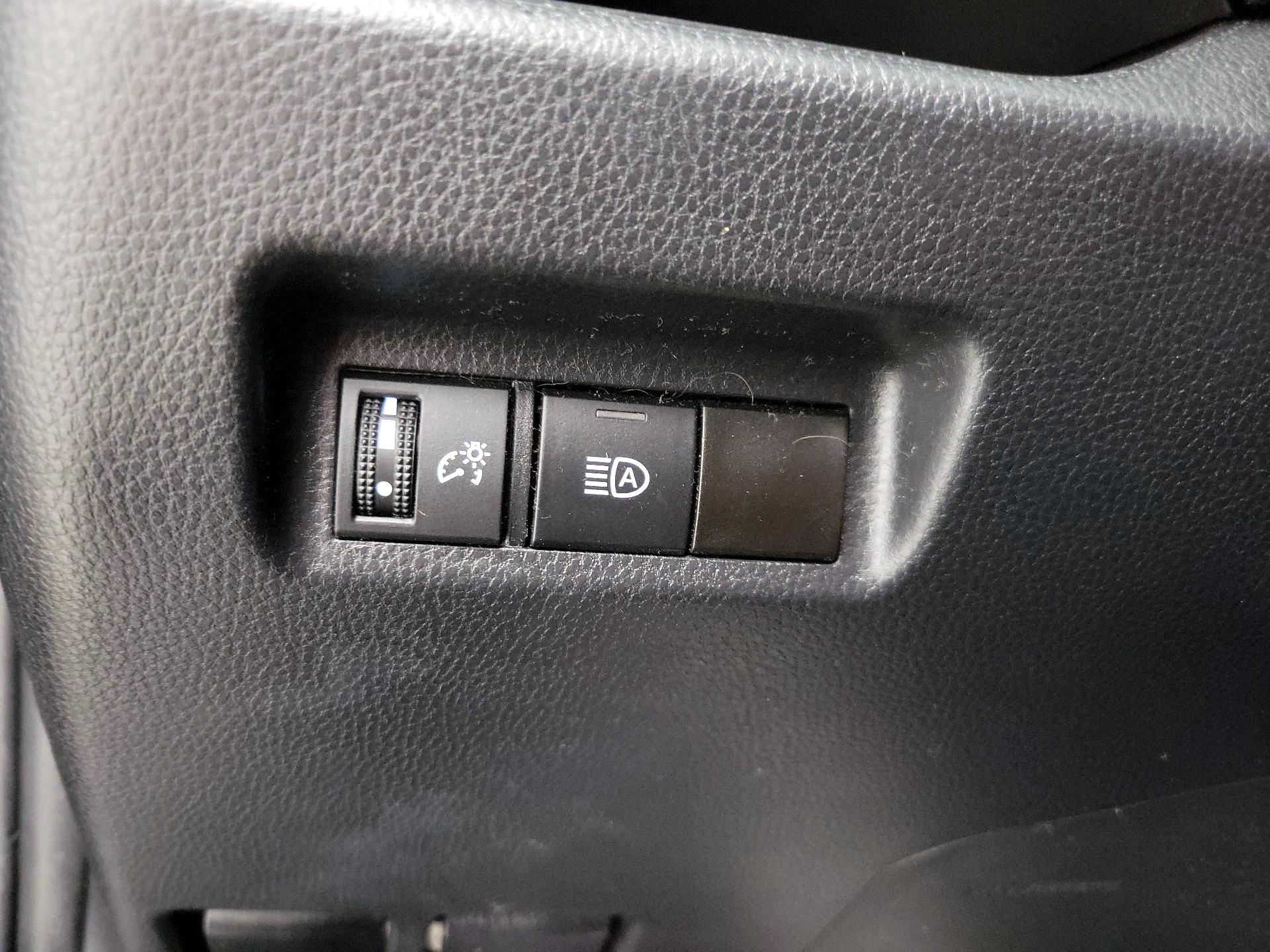 Thumbnail: 2023 Toyota RAV4 - 13
