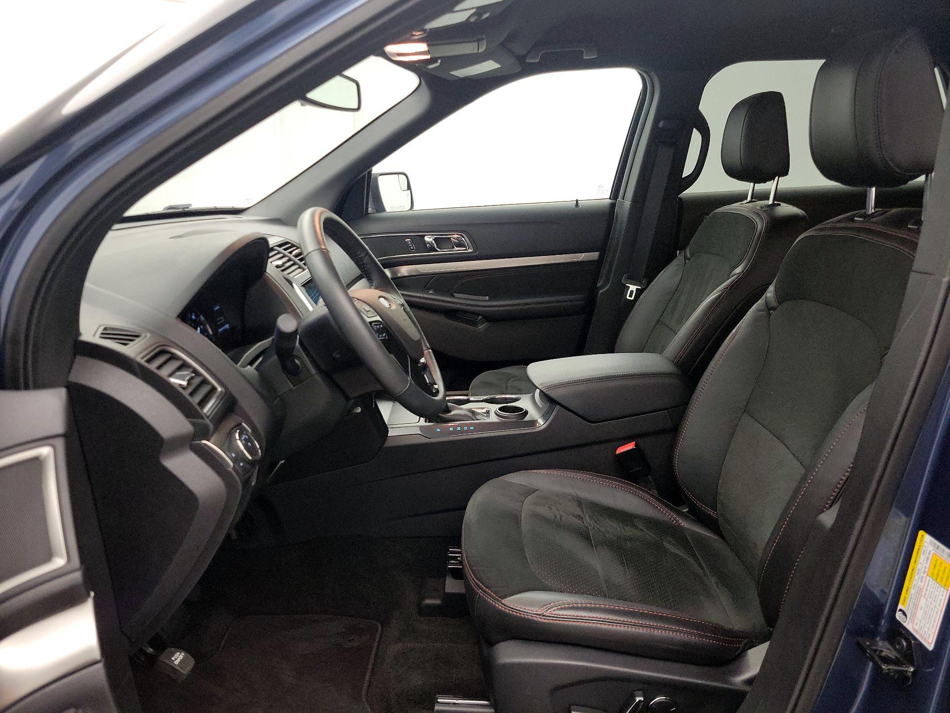 Thumbnail: 2018 Ford Explorer - 11
