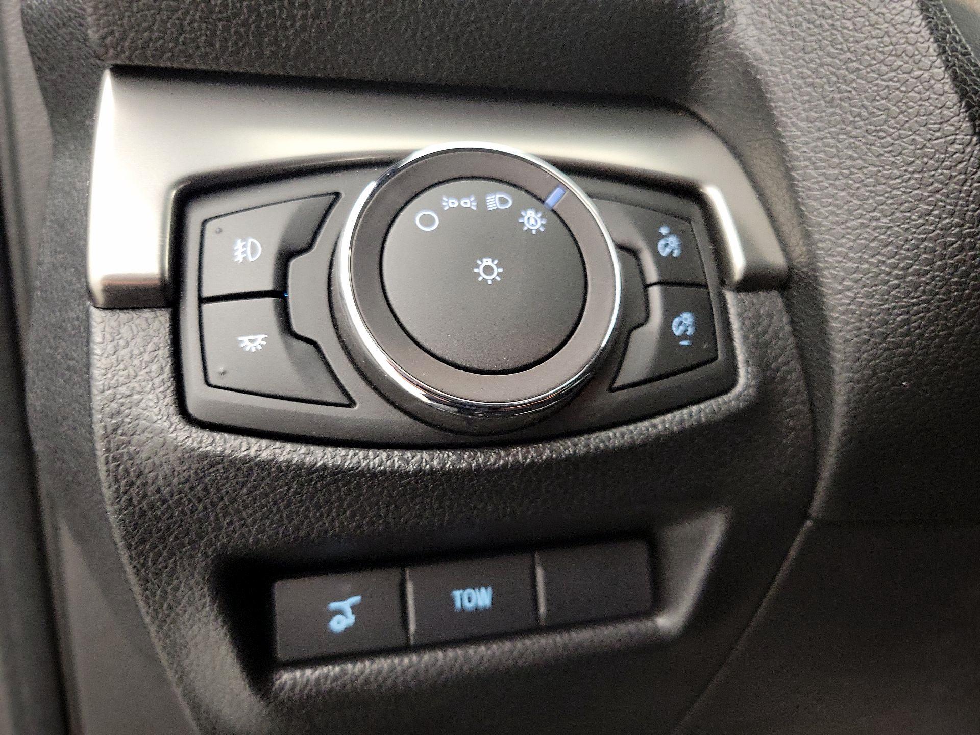 Thumbnail: 2018 Ford Explorer - 13