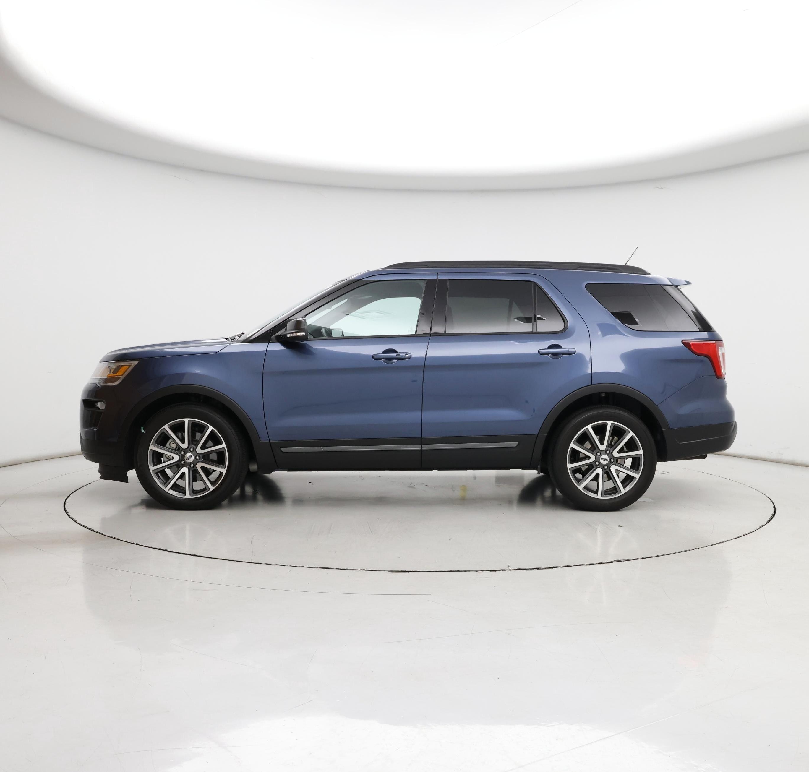 Thumbnail: 2018 Ford Explorer - 3