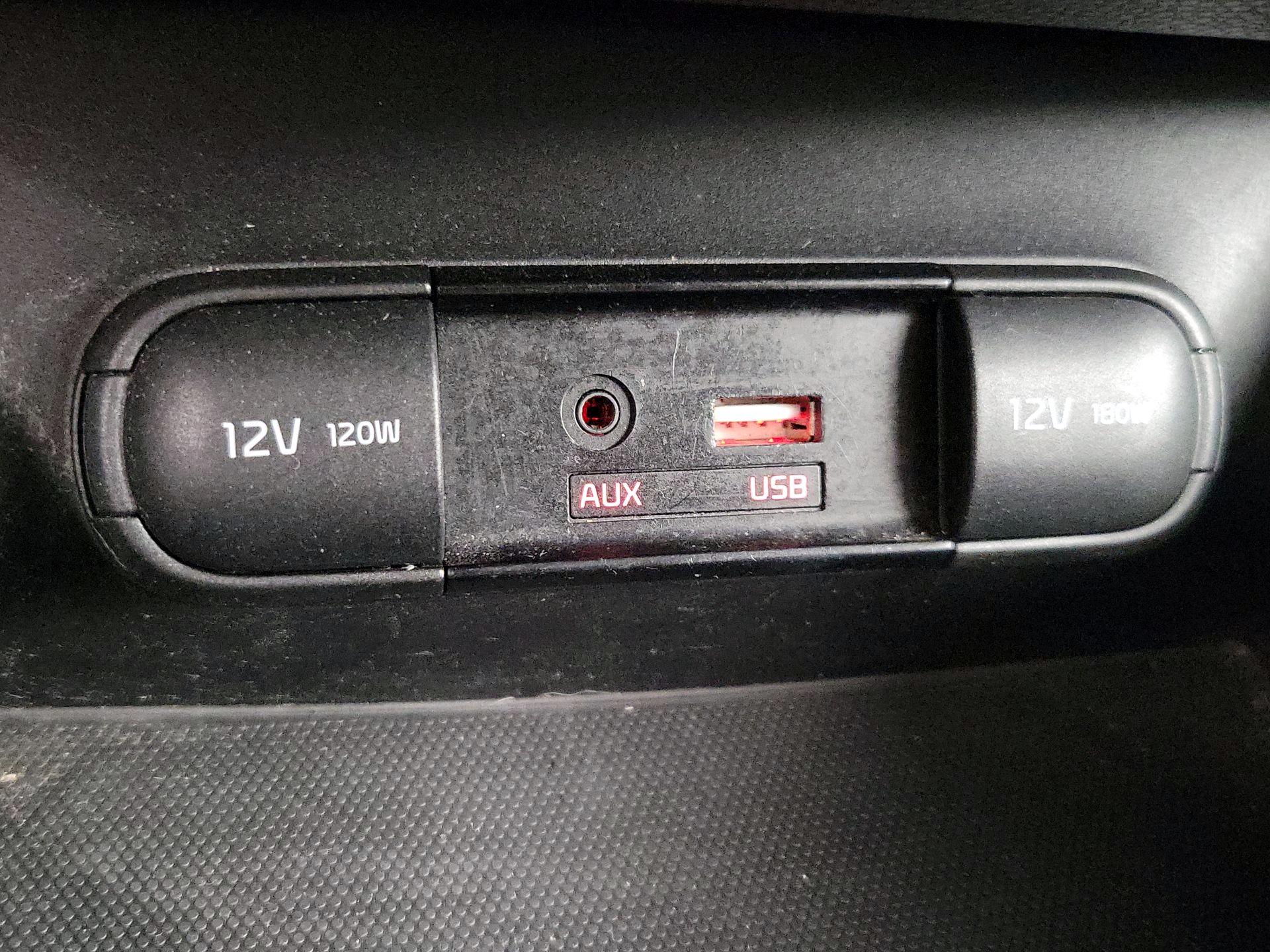 Thumbnail: 2018 Kia Soul - 18