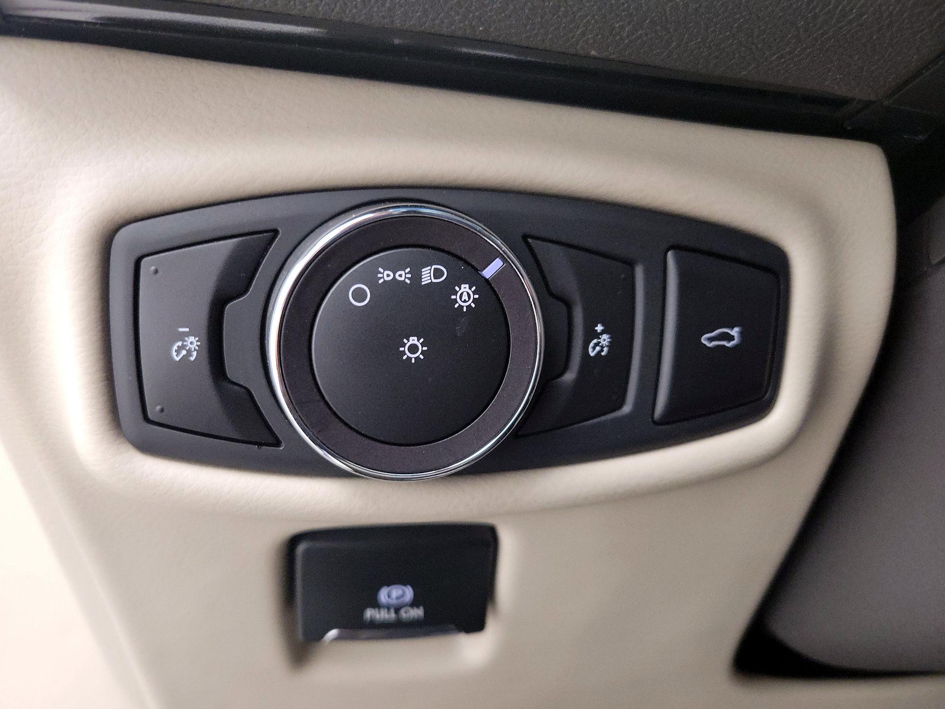 Thumbnail: 2020 Lincoln MKZ - 13