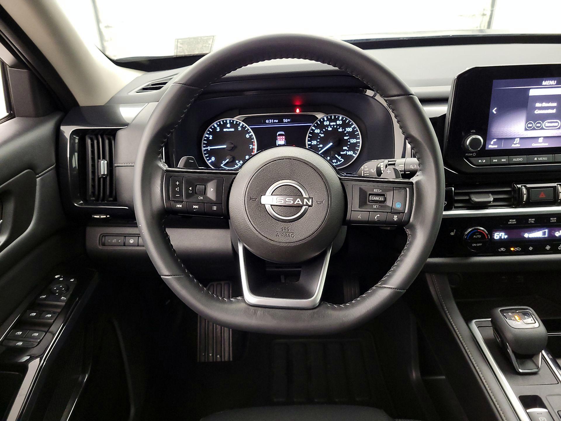 Thumbnail: 2022 Nissan Pathfinder - 10