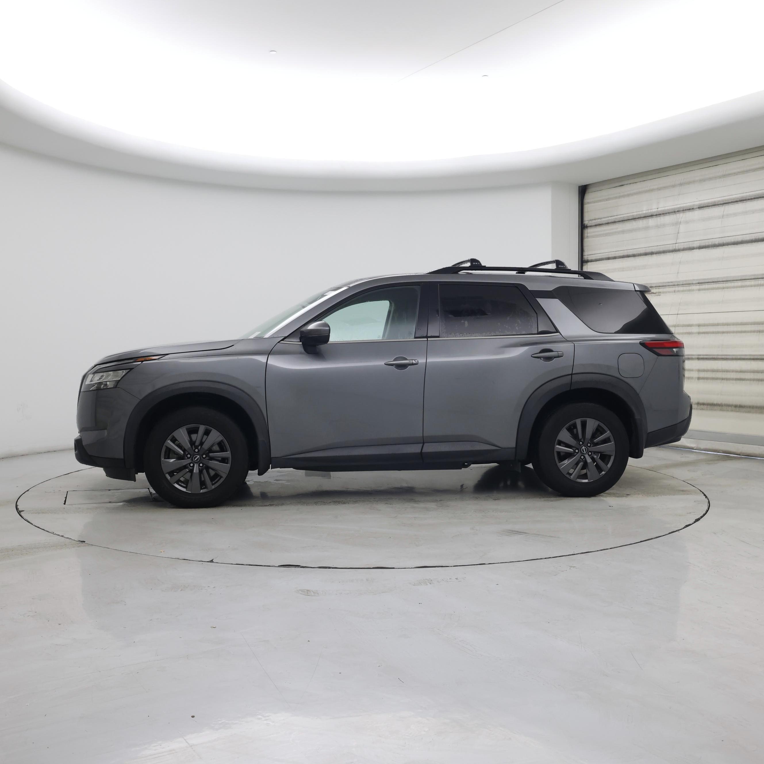 Thumbnail: 2022 Nissan Pathfinder - 3