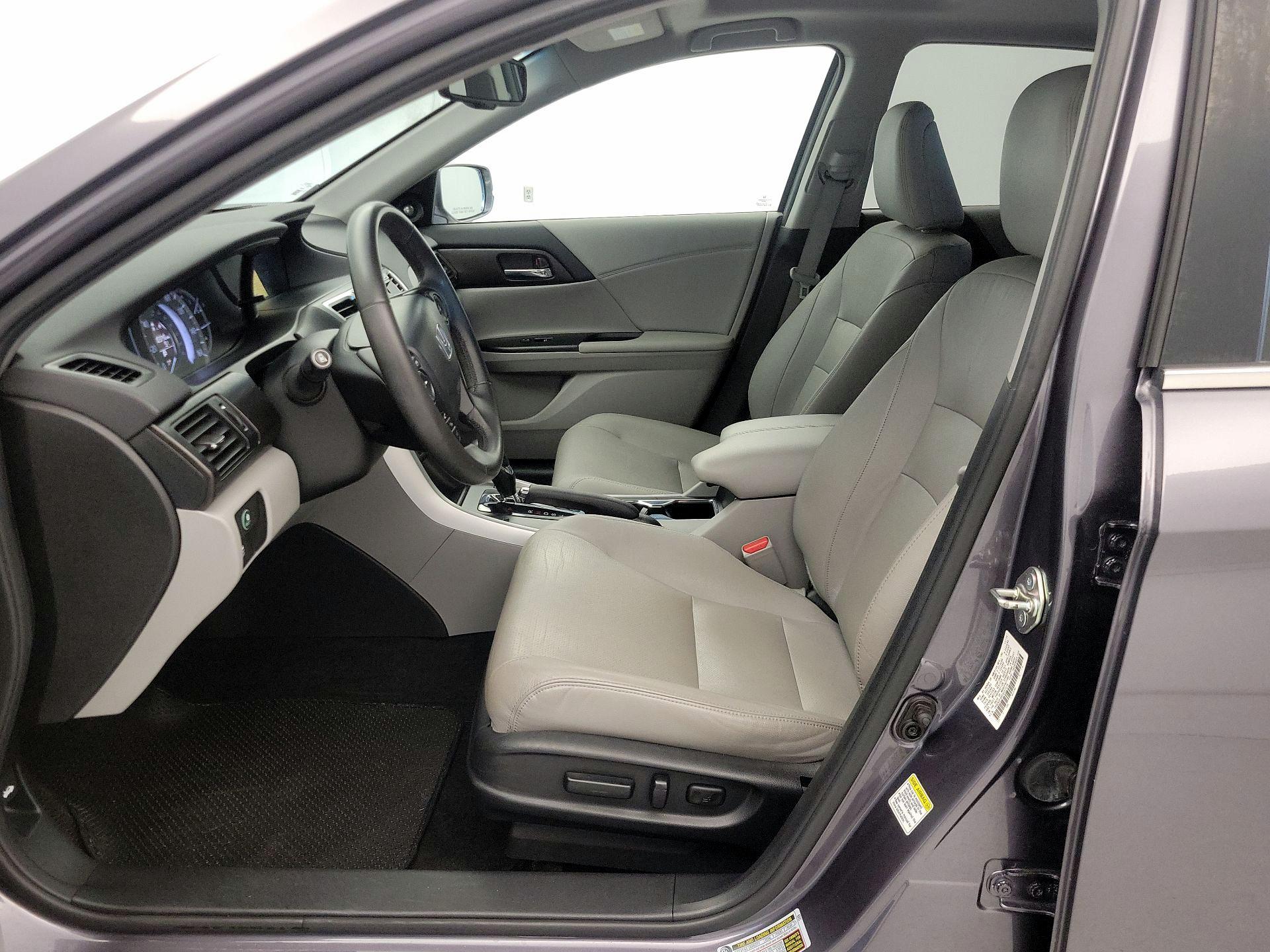 Thumbnail: 2015 Honda Accord - 11